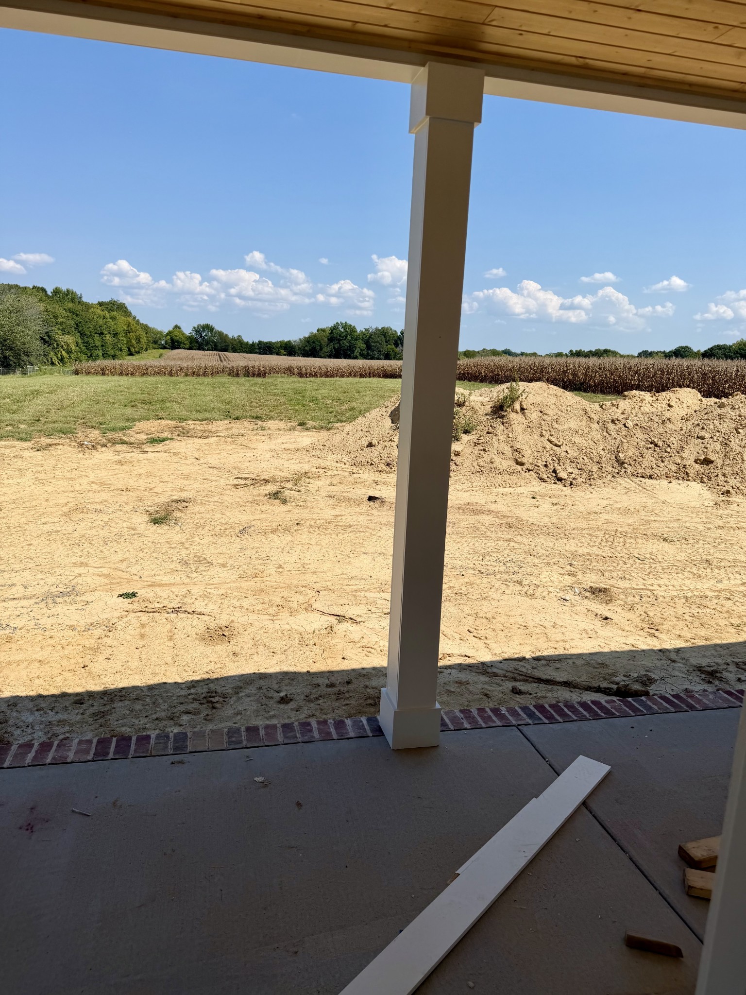 400 Jake Link Rd, Cottontown, TN 37048