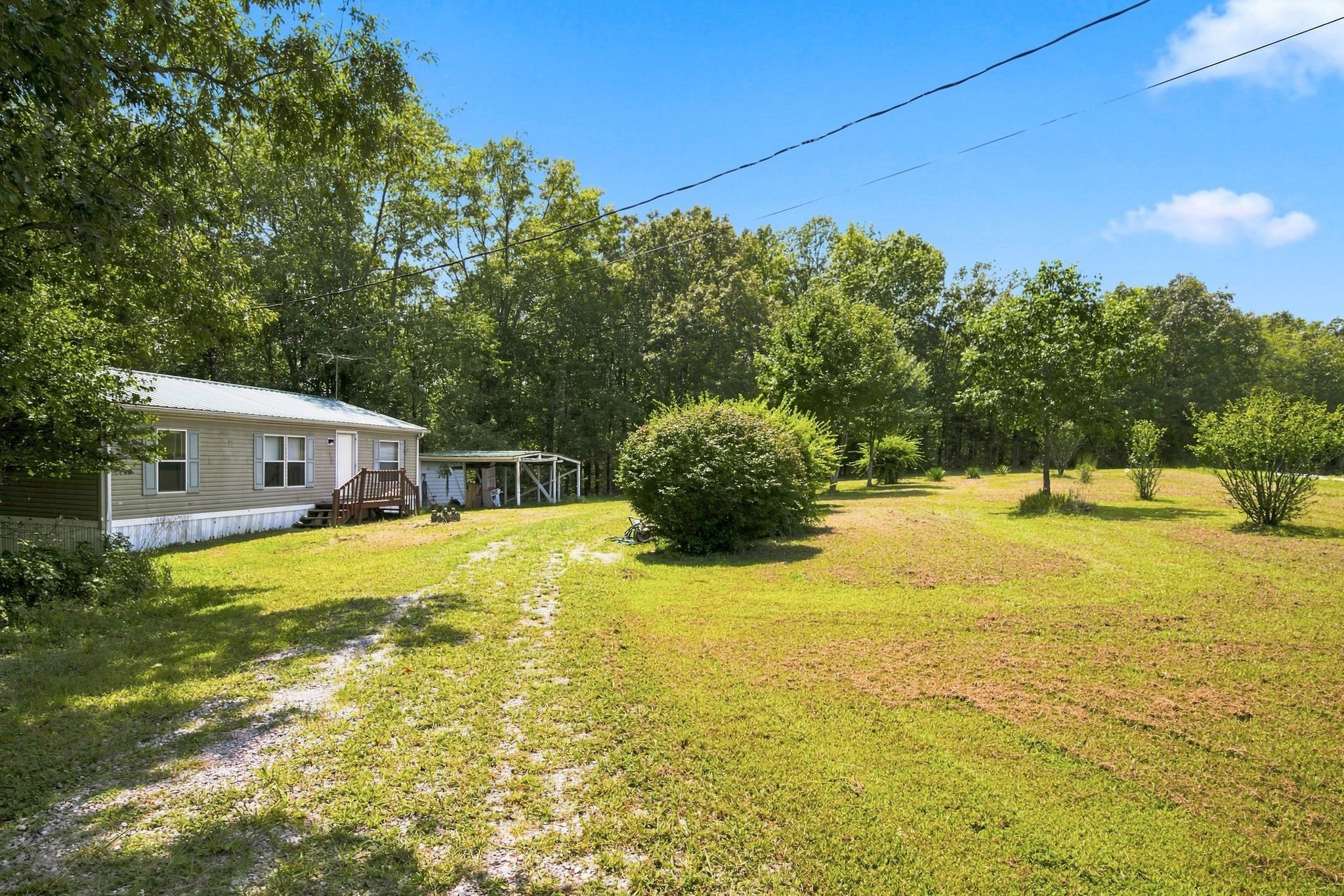 2425 Woods Valley Rd, Cumberland Furnace, TN 37051