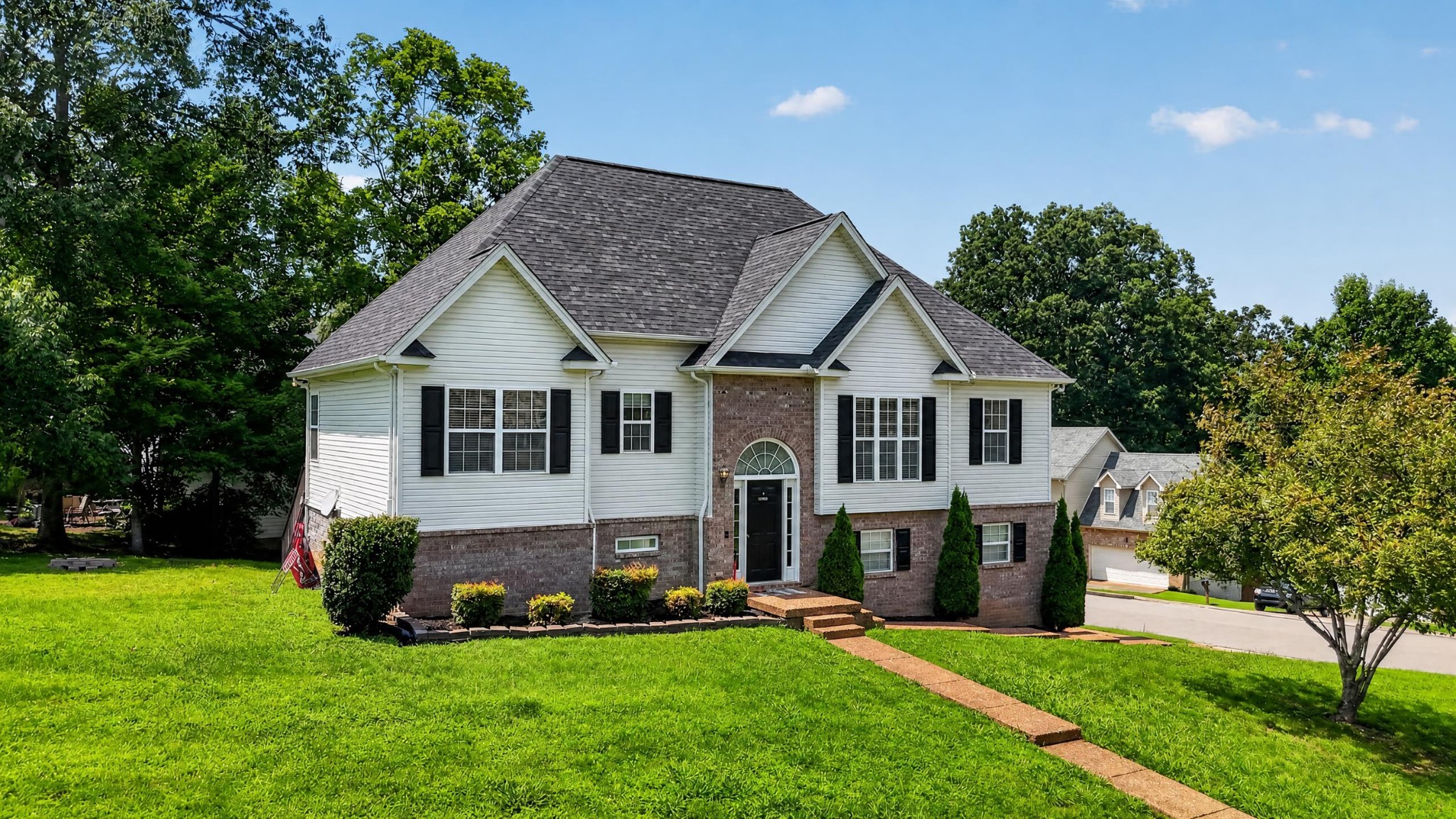 3000 Darrington Way, Old Hickory, TN 37138