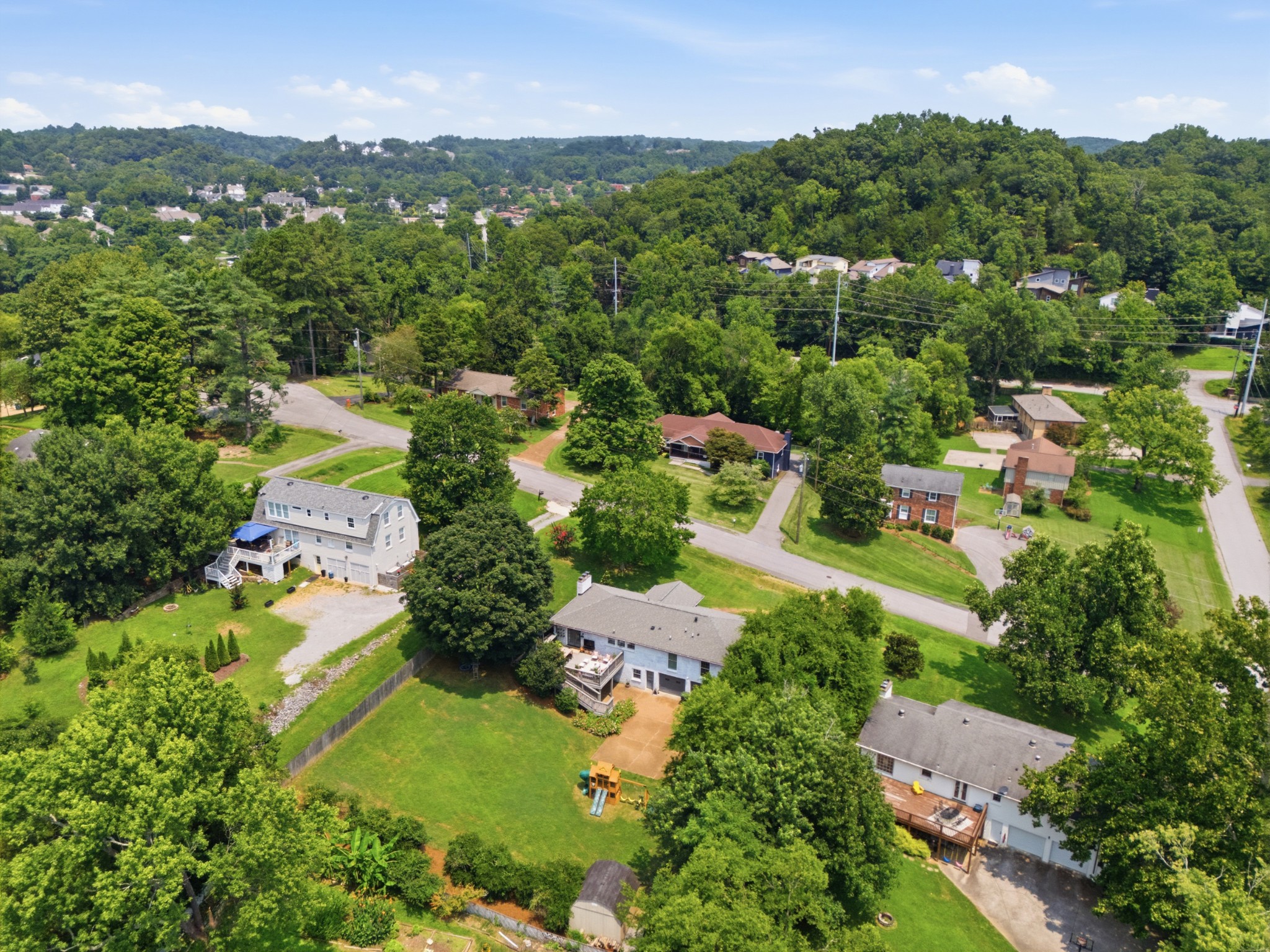 503 Holly Hill Ct, Nashville, TN 37221