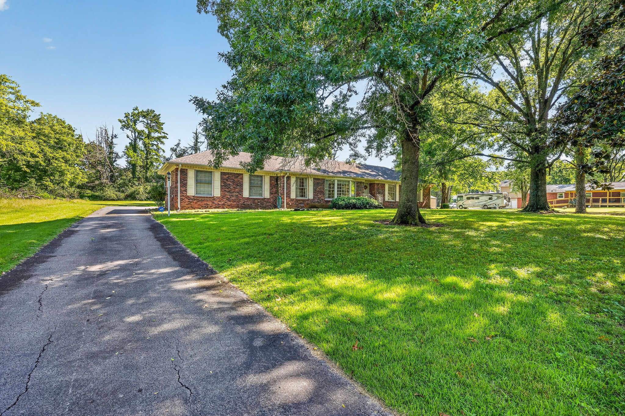 237 Shute Ln, Old Hickory, TN 37138