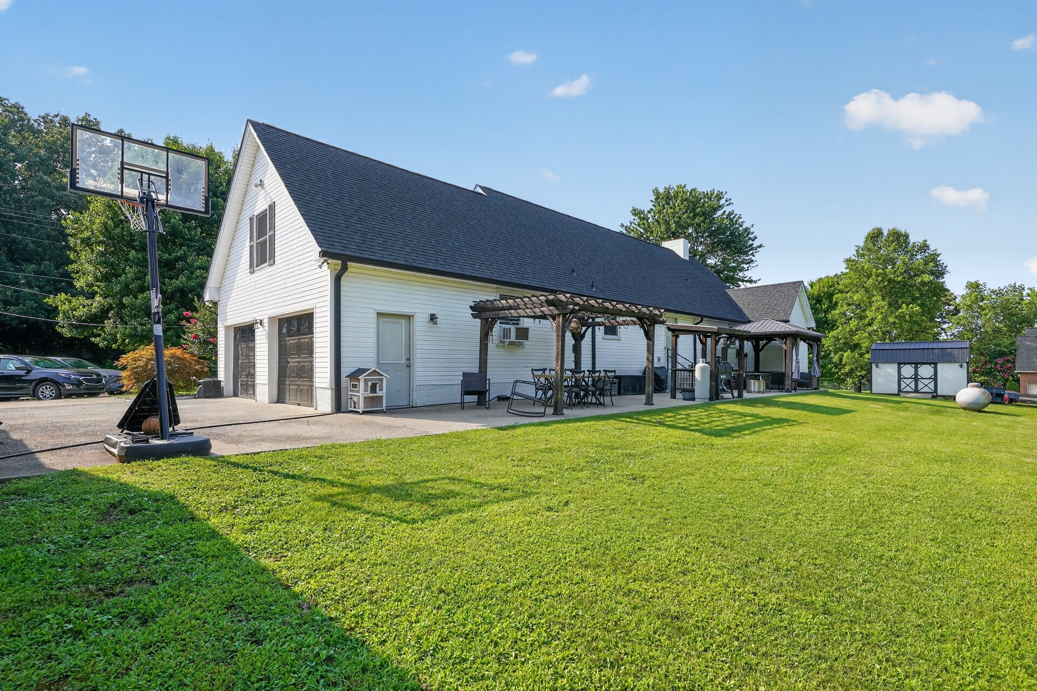 3741 Pleasant Grove Rd, White House, TN 37188