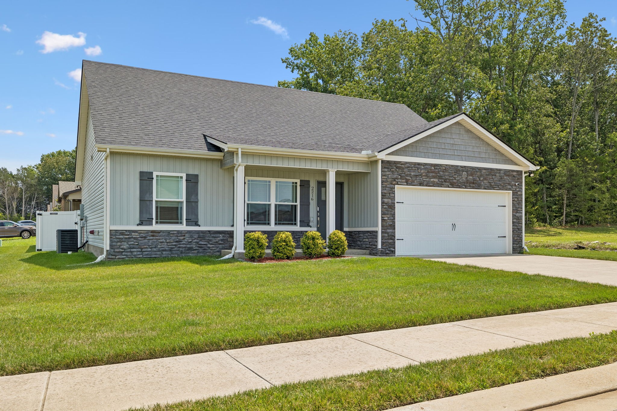 2216 Rolling Hls, Christiana, TN 37037