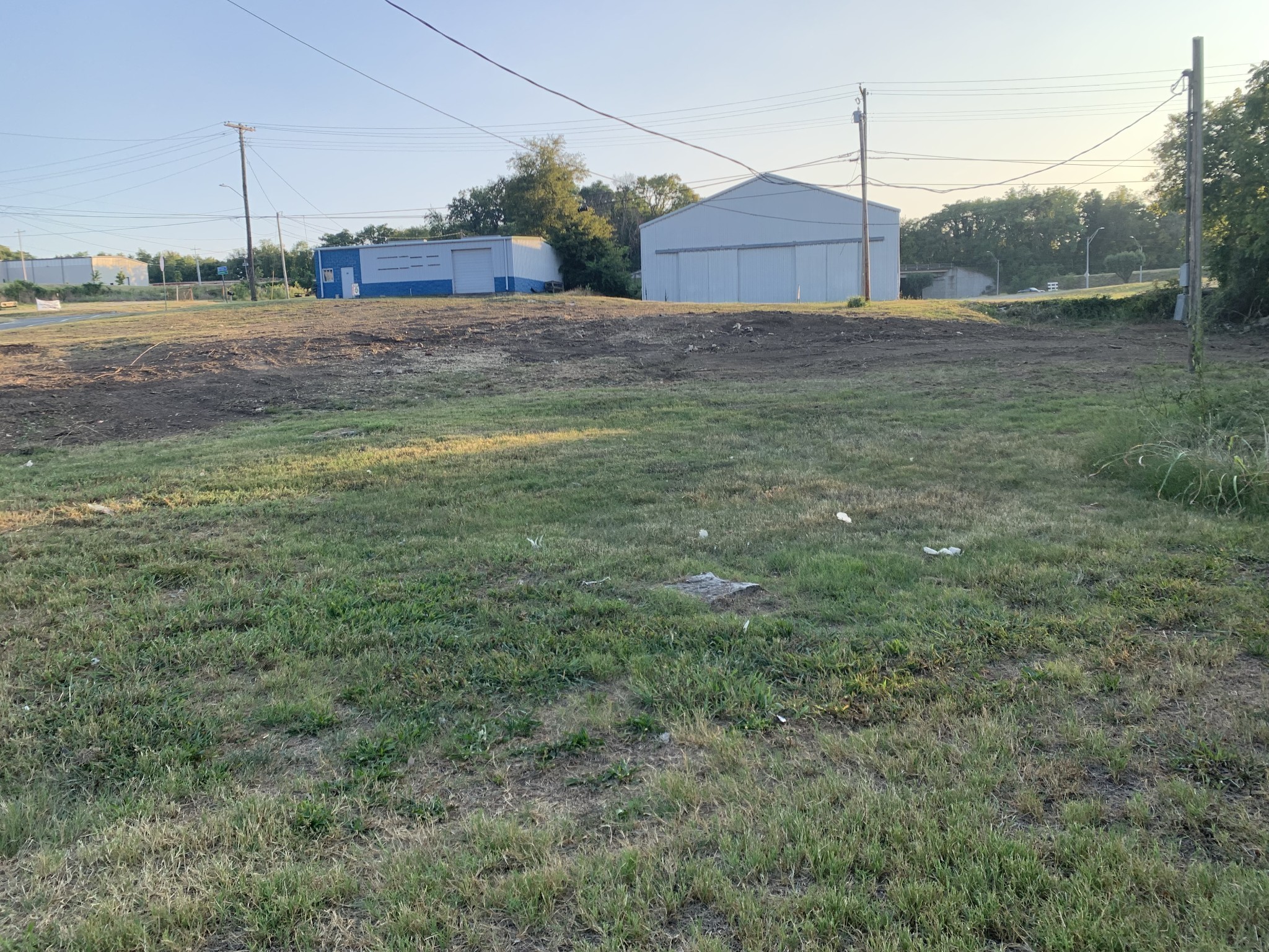1124 Woodland St, Columbia, TN 38401