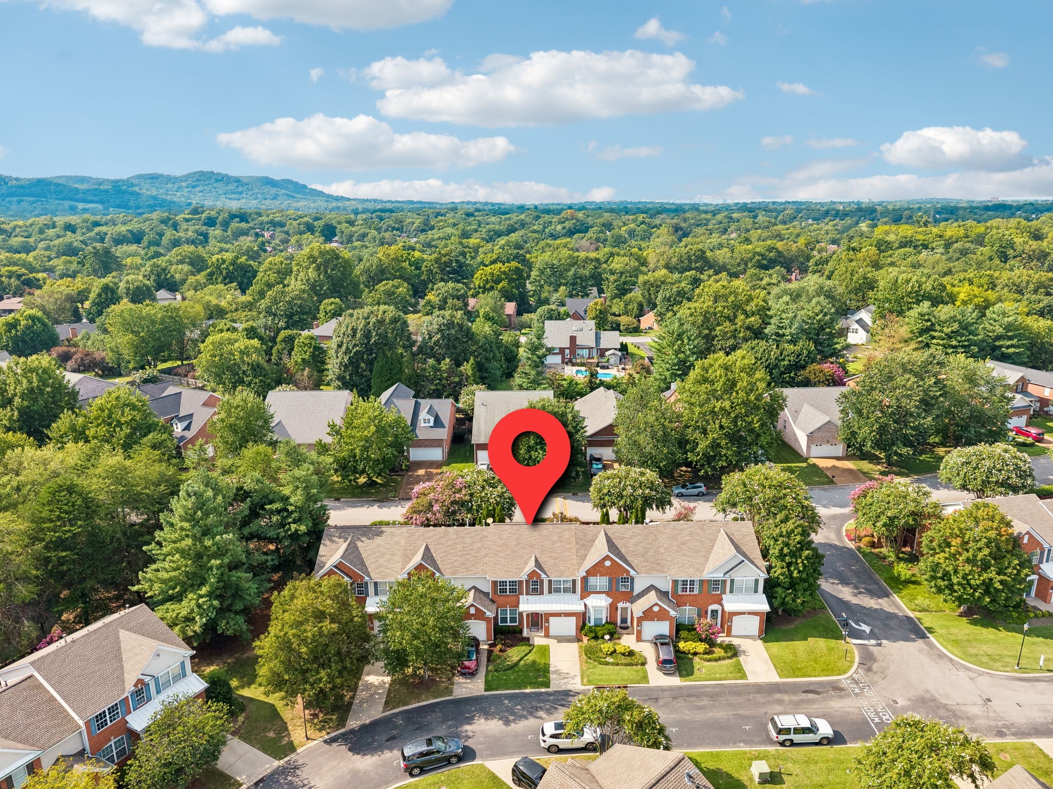 458 Old Towne Dr, Brentwood, TN 37027