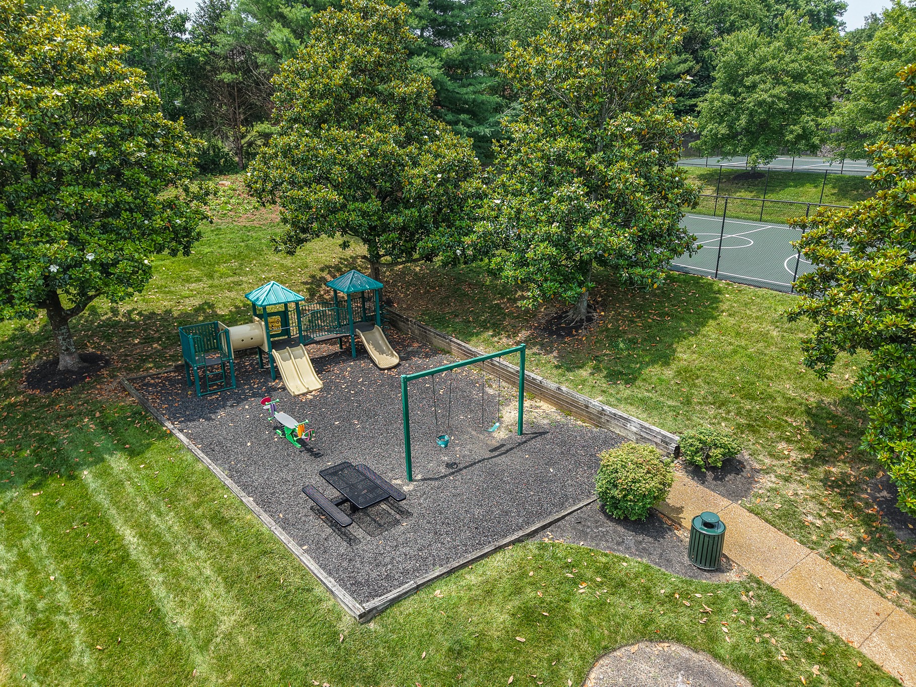820 Steen St, Hendersonville, TN 37075