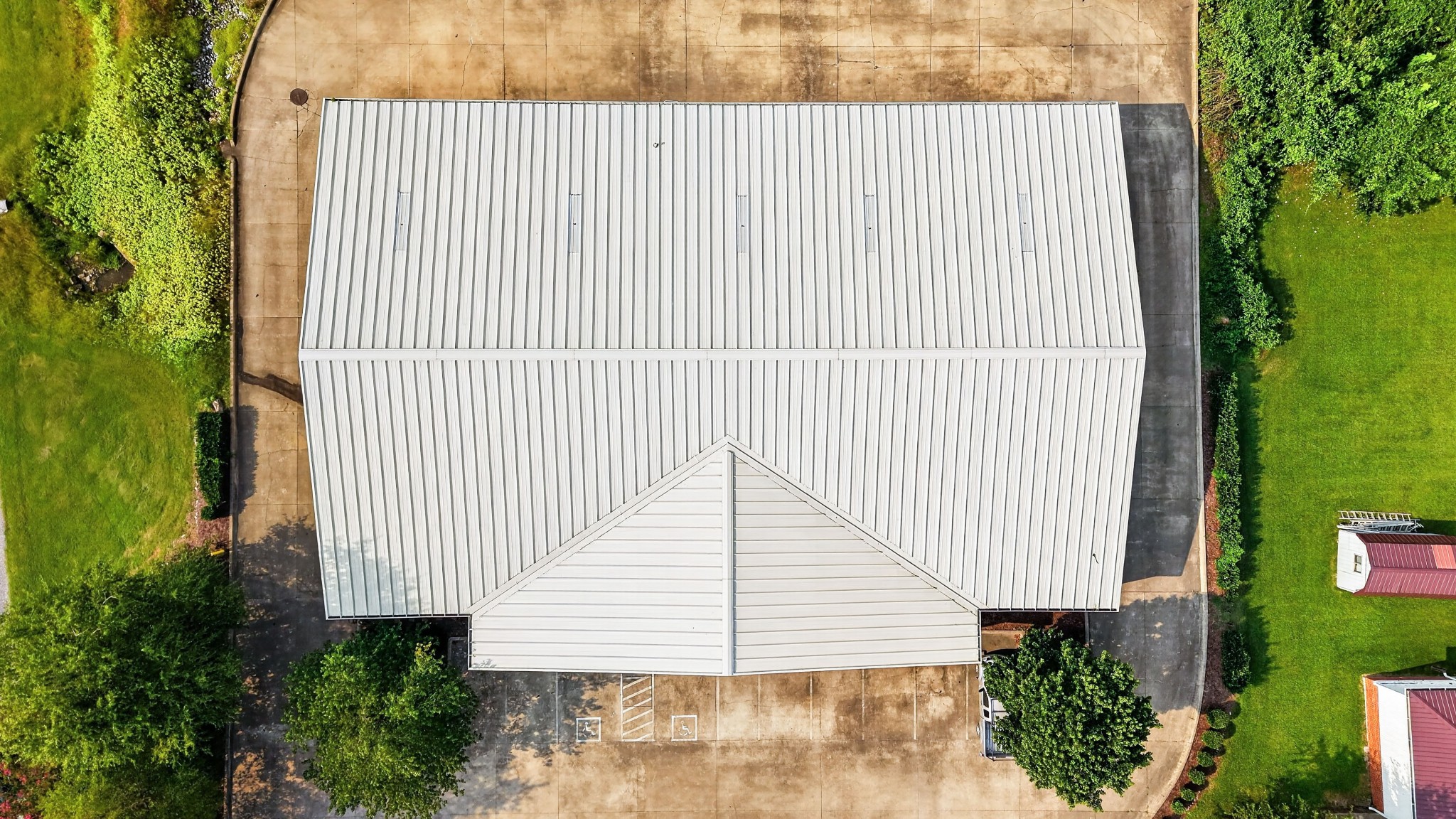 246 Rockland Rd, Hendersonville, TN 37075