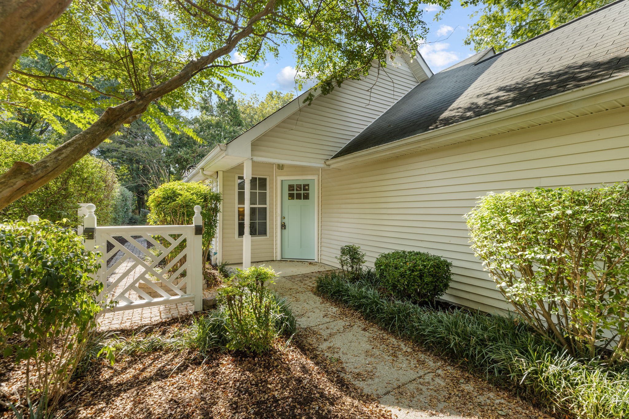 2813 Steamboat Dr, Nashville, TN 37214