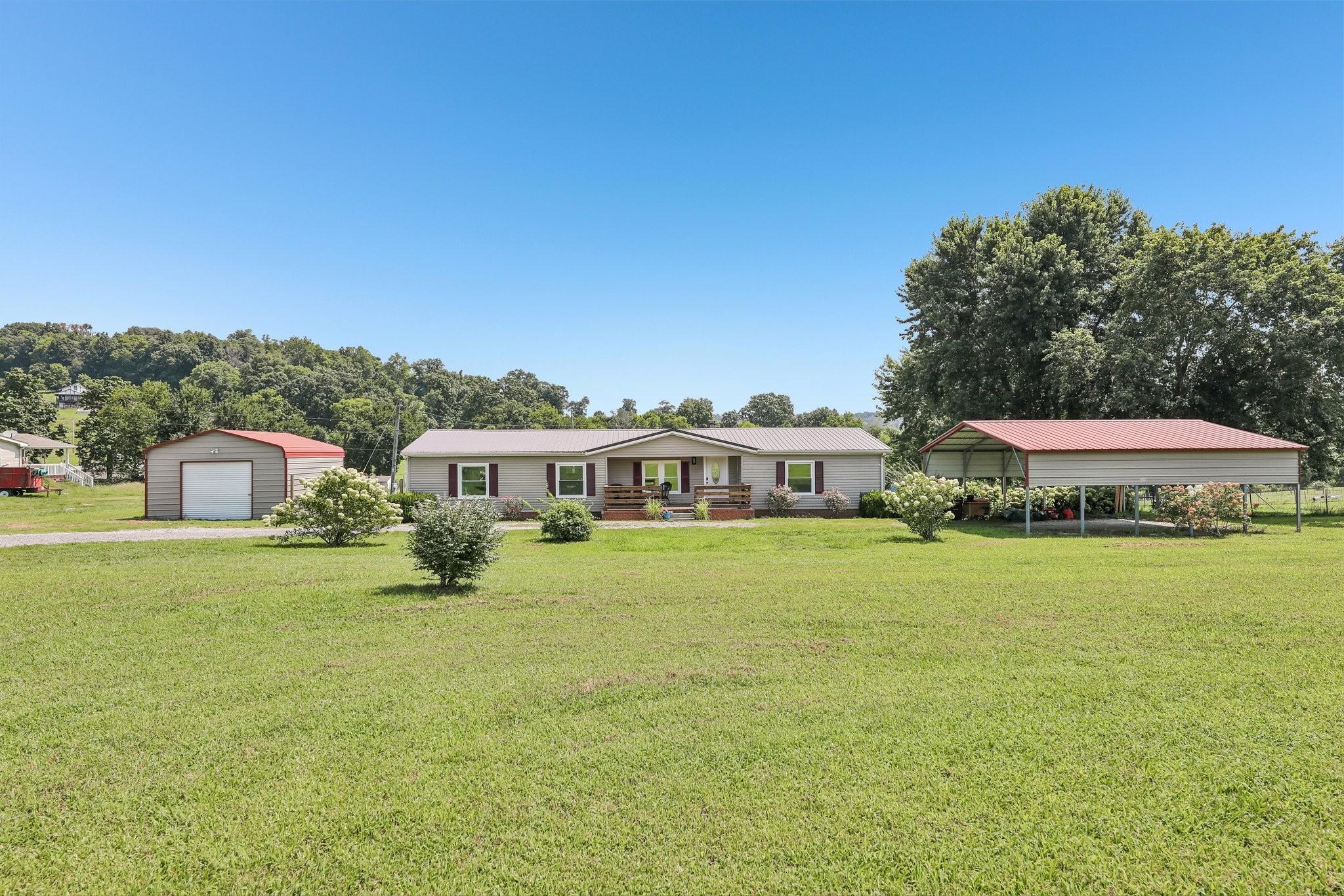 1846 Theta Pike, Columbia, TN 38401