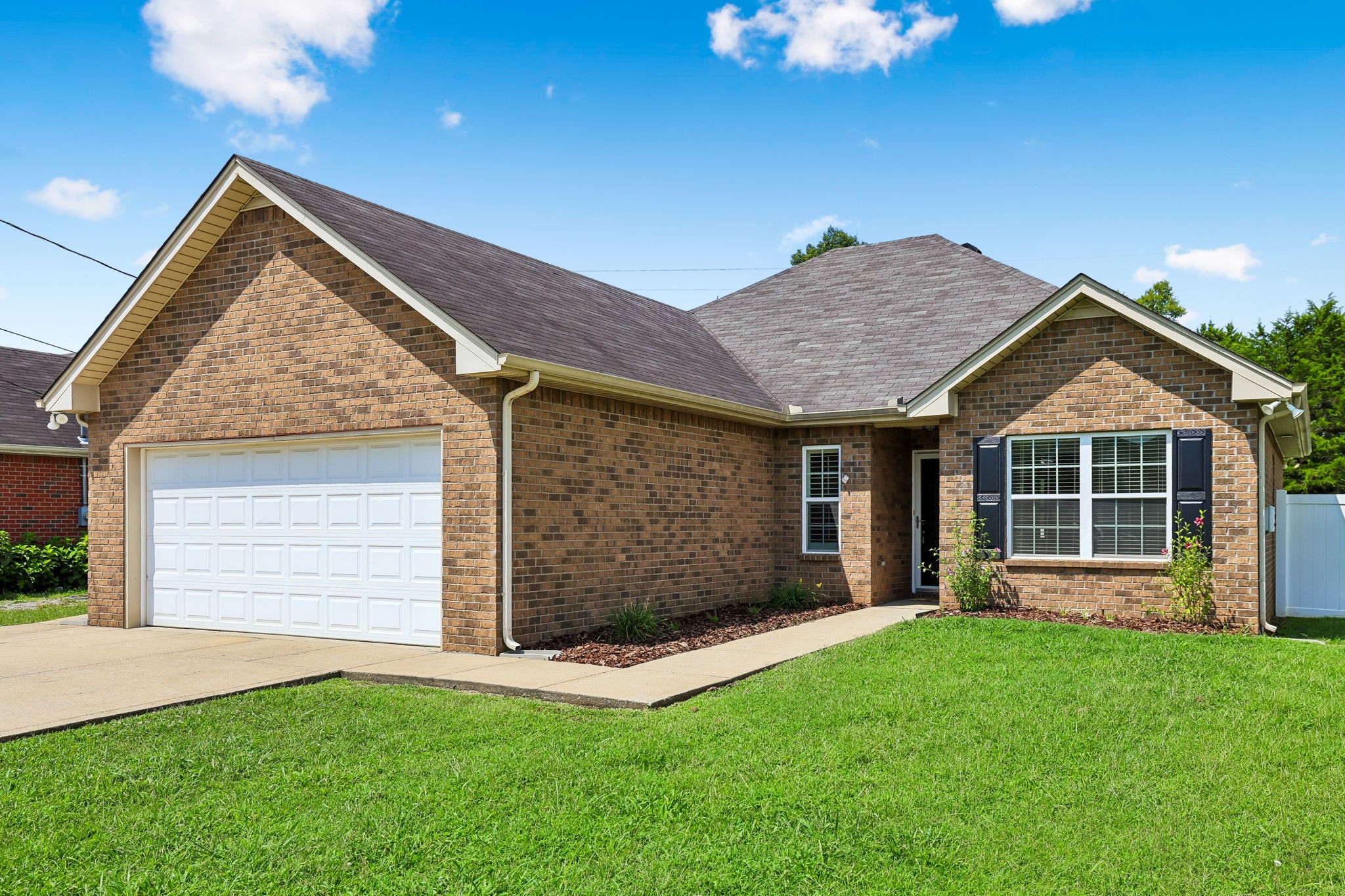 2029 Barretts Ridge Dr, Murfreesboro, TN 37130
