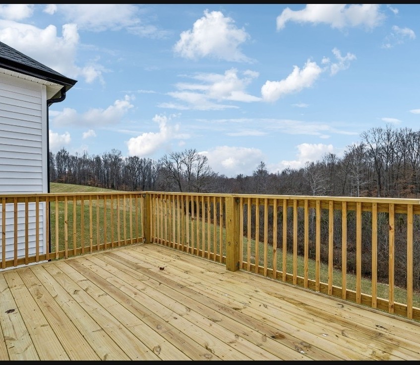 527 Hog Back Ridge Rd, Bethpage, TN 37022