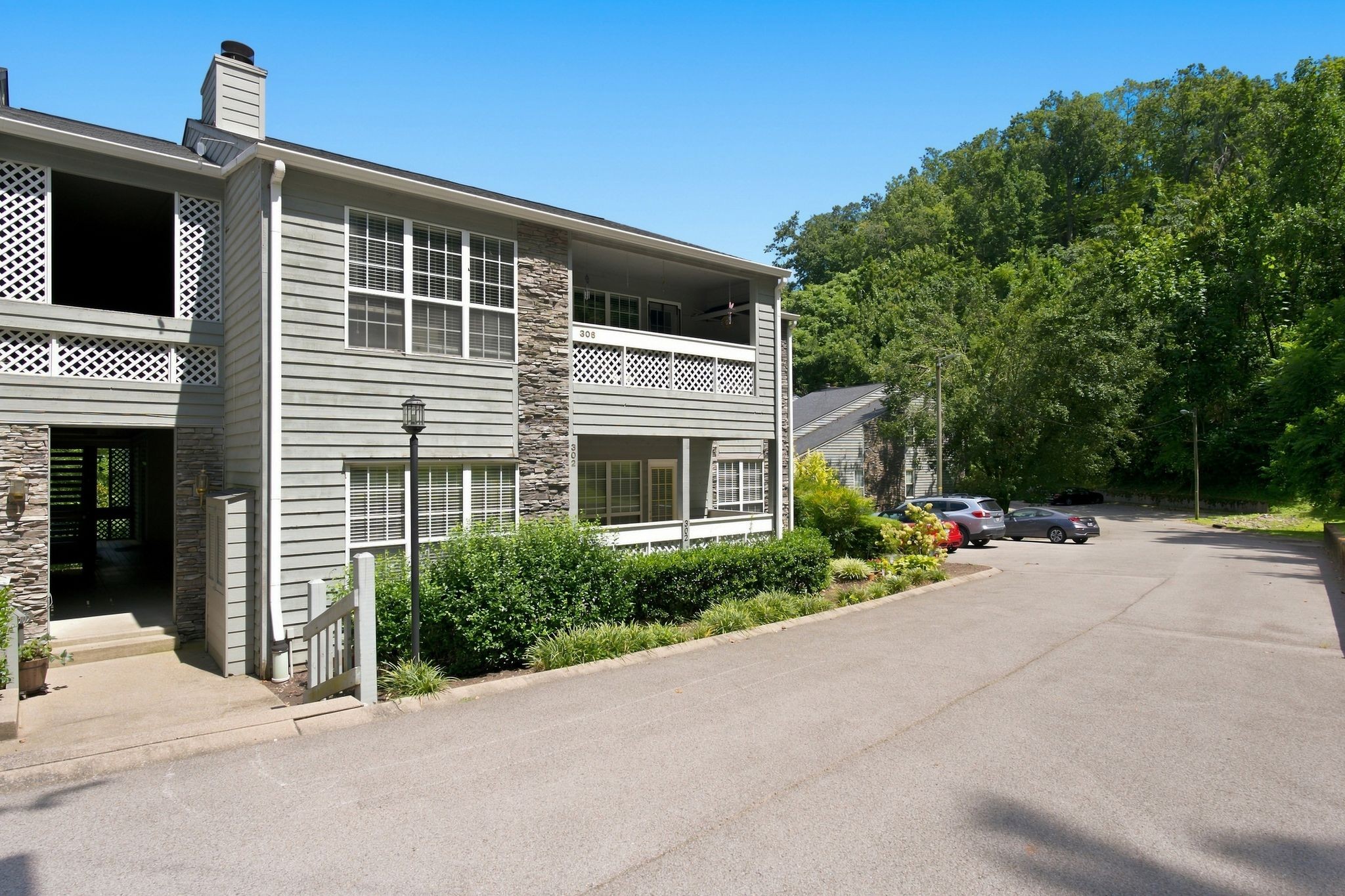 302 Post Creek Rd, Nashville, TN 37221