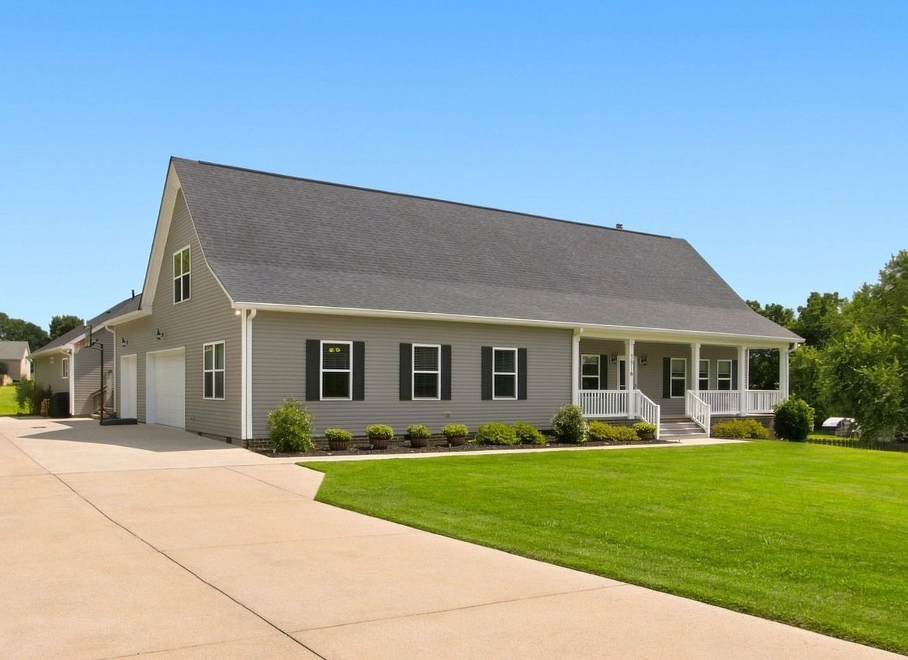 3816 Petty Ln, Columbia, TN 38401