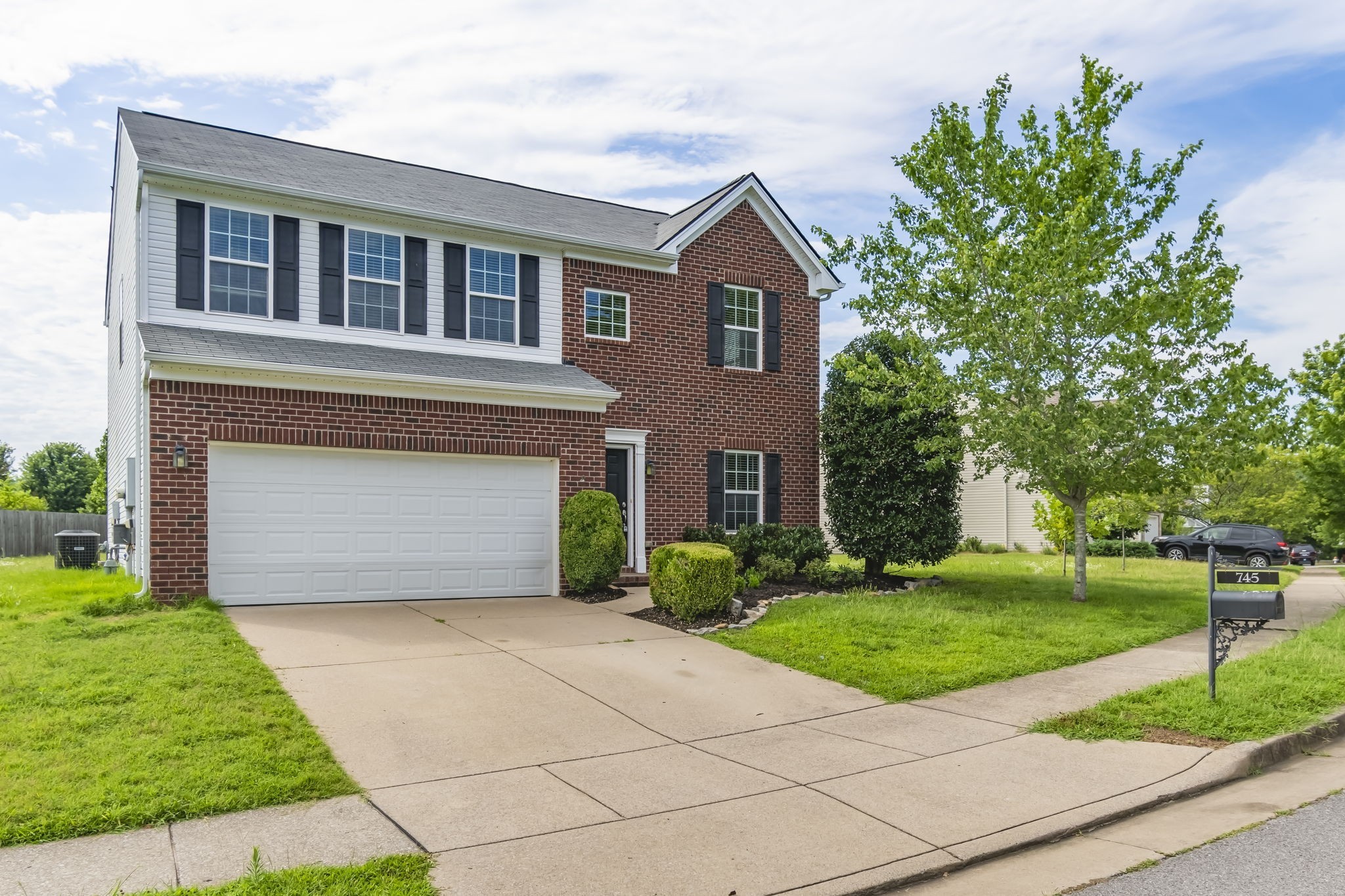 745 Wolfeboro Ln, Nashville, TN 37221