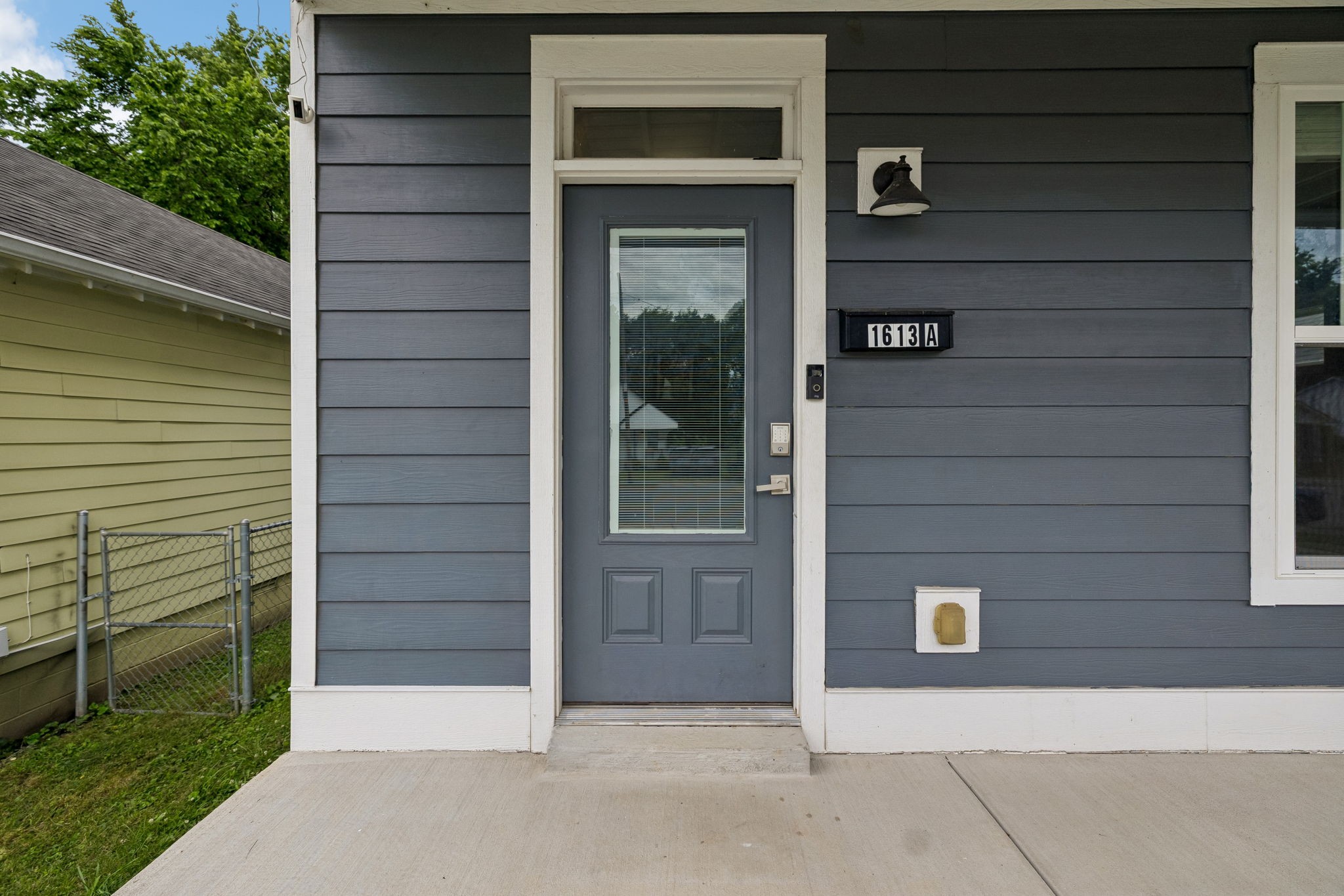 1613 14th Ave N, Nashville, TN 37208