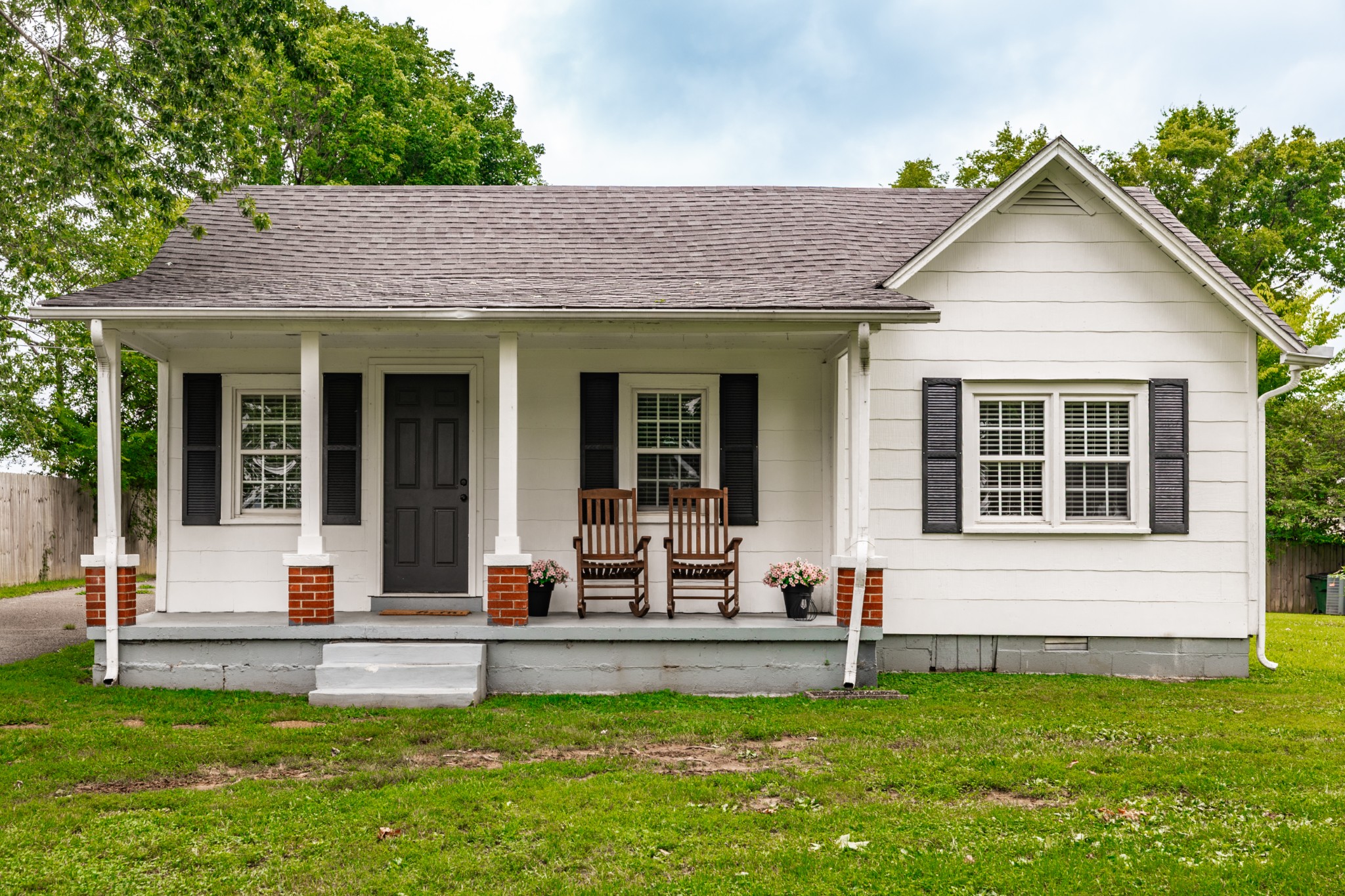 1105 Woods Ferry Rd, Gallatin, TN 37066