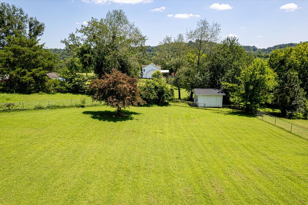 2454 Gene Fitzgerald Rd, Columbia, TN 38401