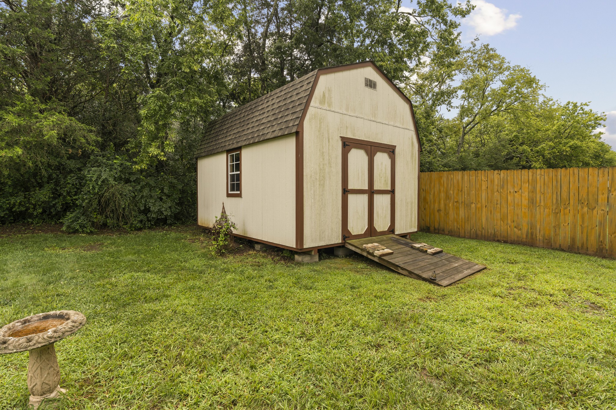 206 Hart Ln, Lebanon, TN 37087