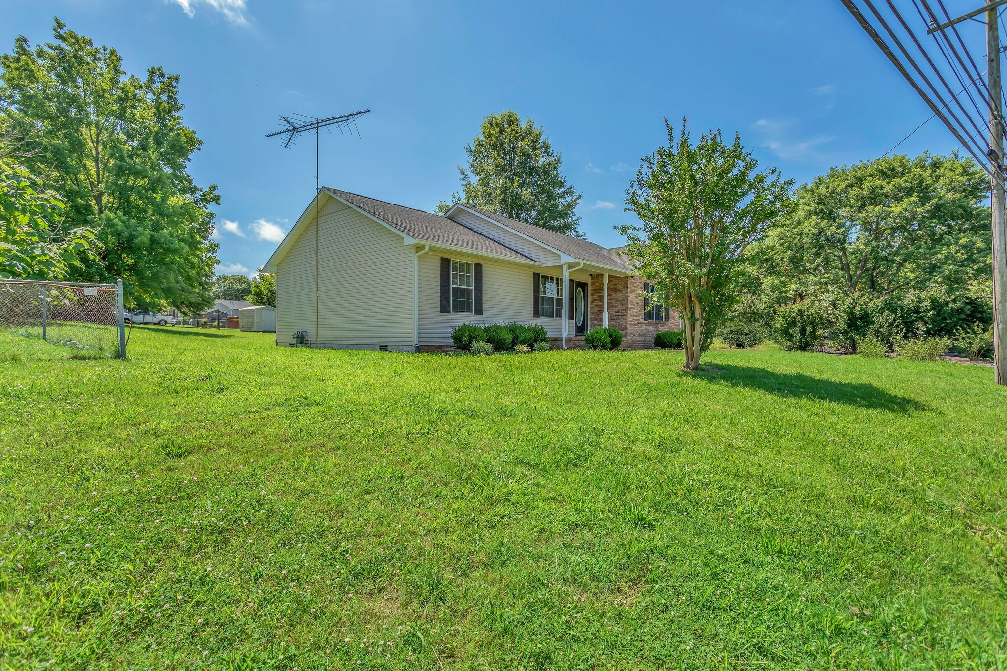 2915 Campbellsville Pike, Columbia, TN 38401
