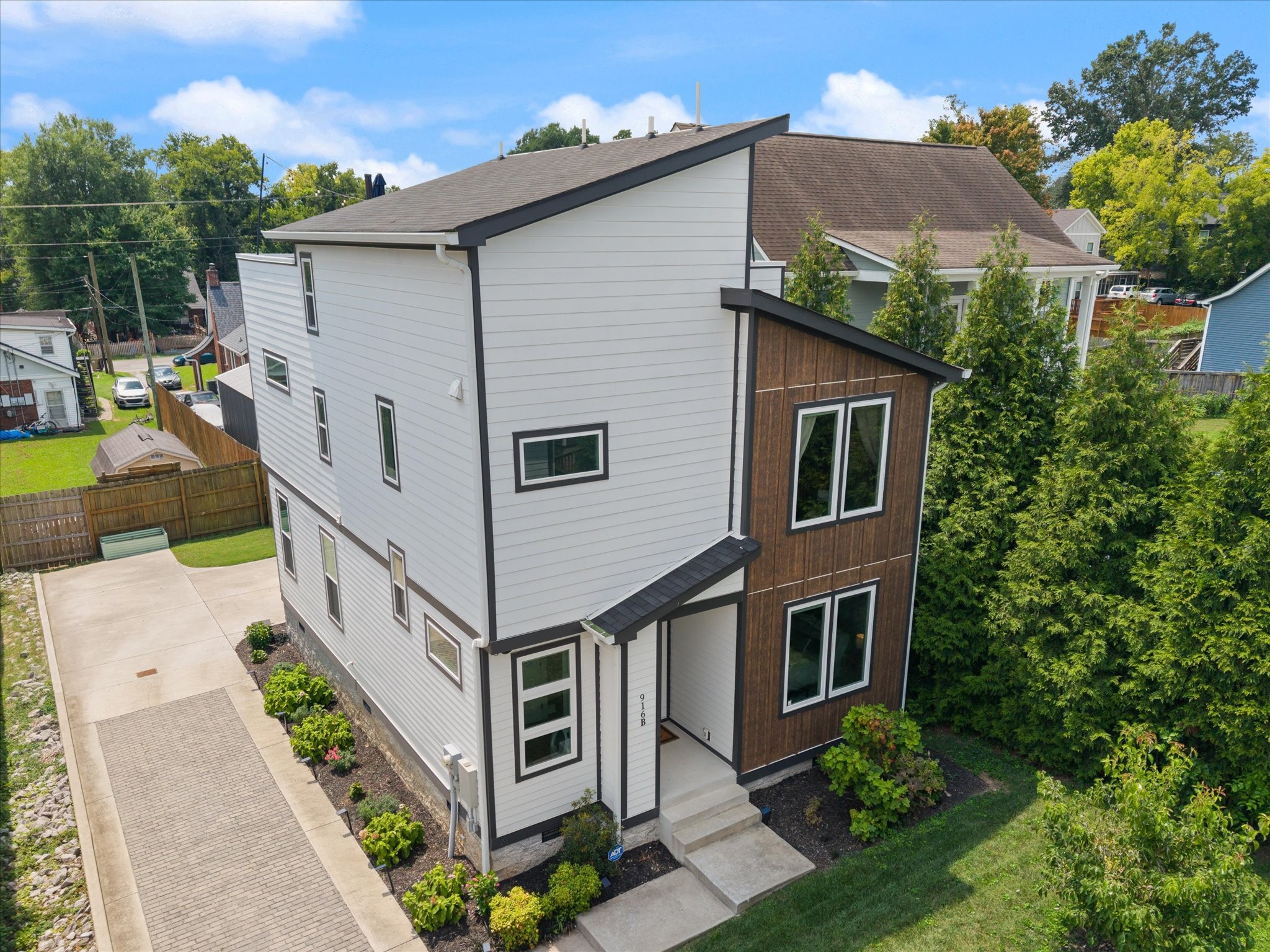 916 Delmas Ave #B, Nashville, TN 37216