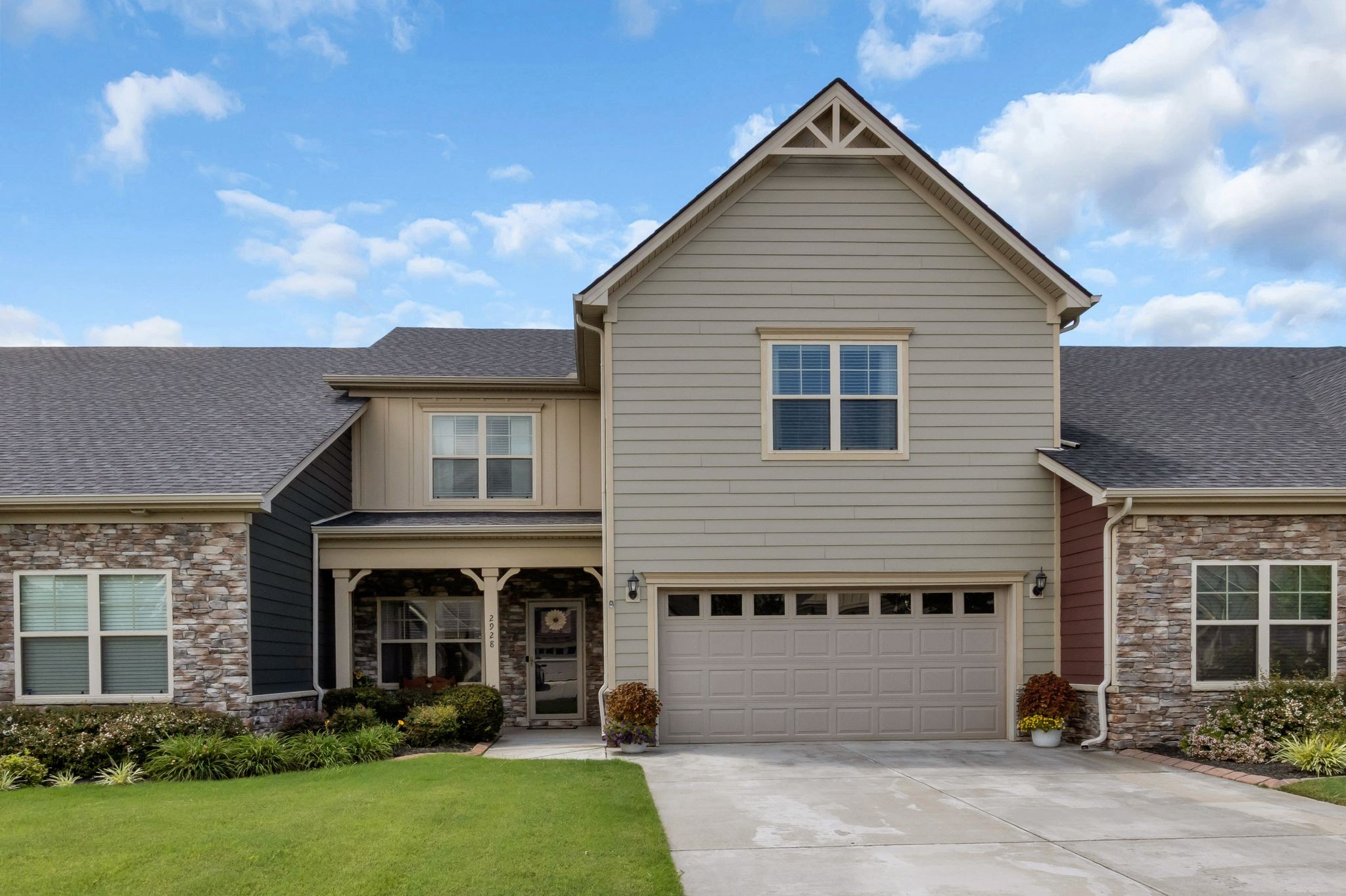 2928 Stuyvesant Ln, Murfreesboro, TN 37128