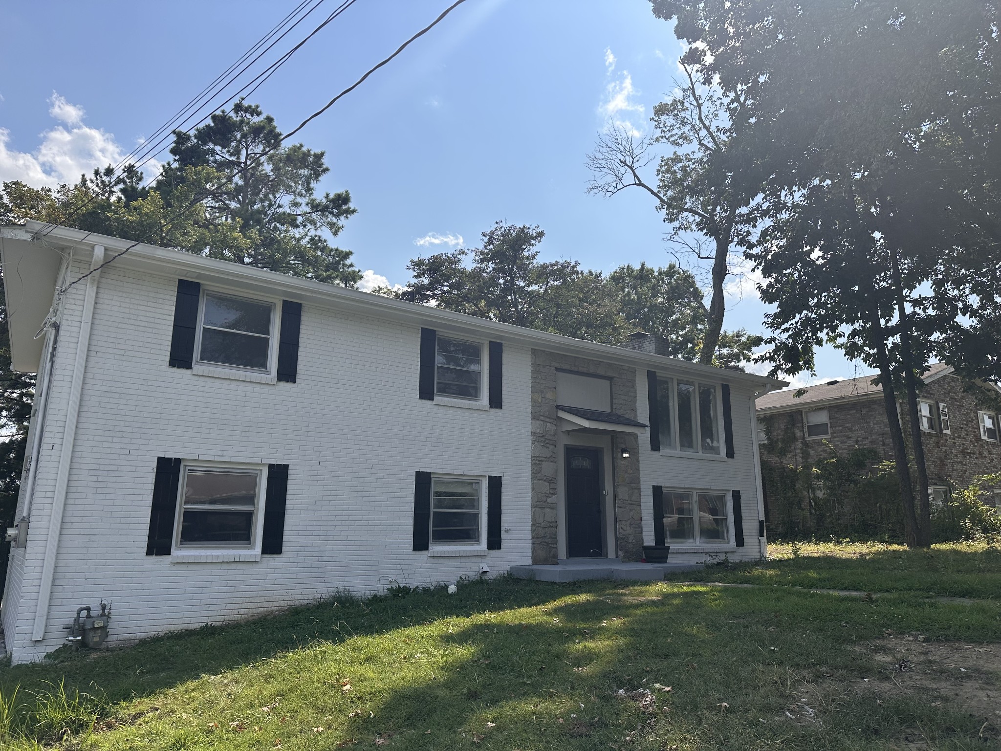 2615 Edge O Lake Dr, Nashville, TN 37217