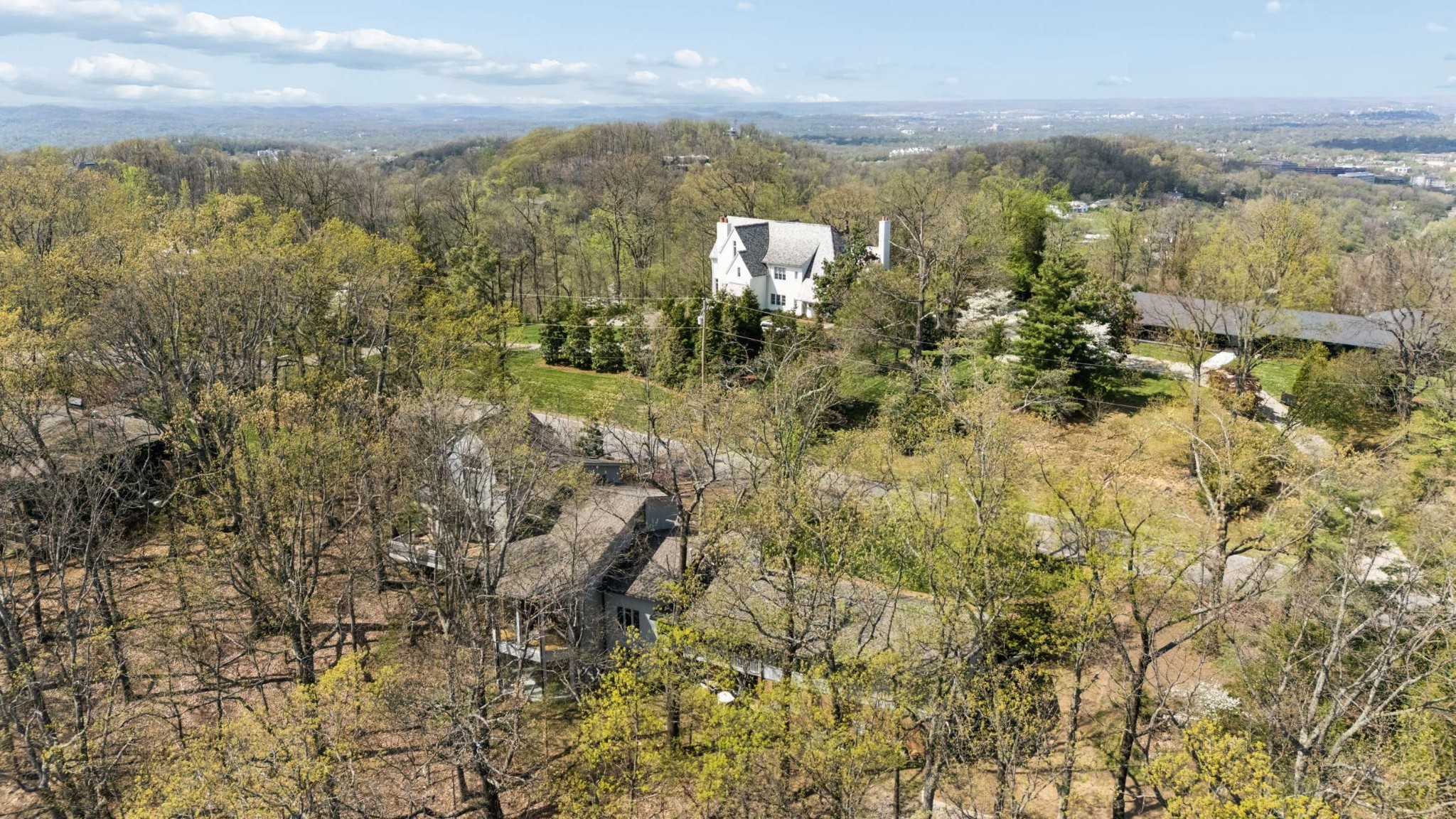 5870 Fredricksburg Dr, Nashville, TN 37215