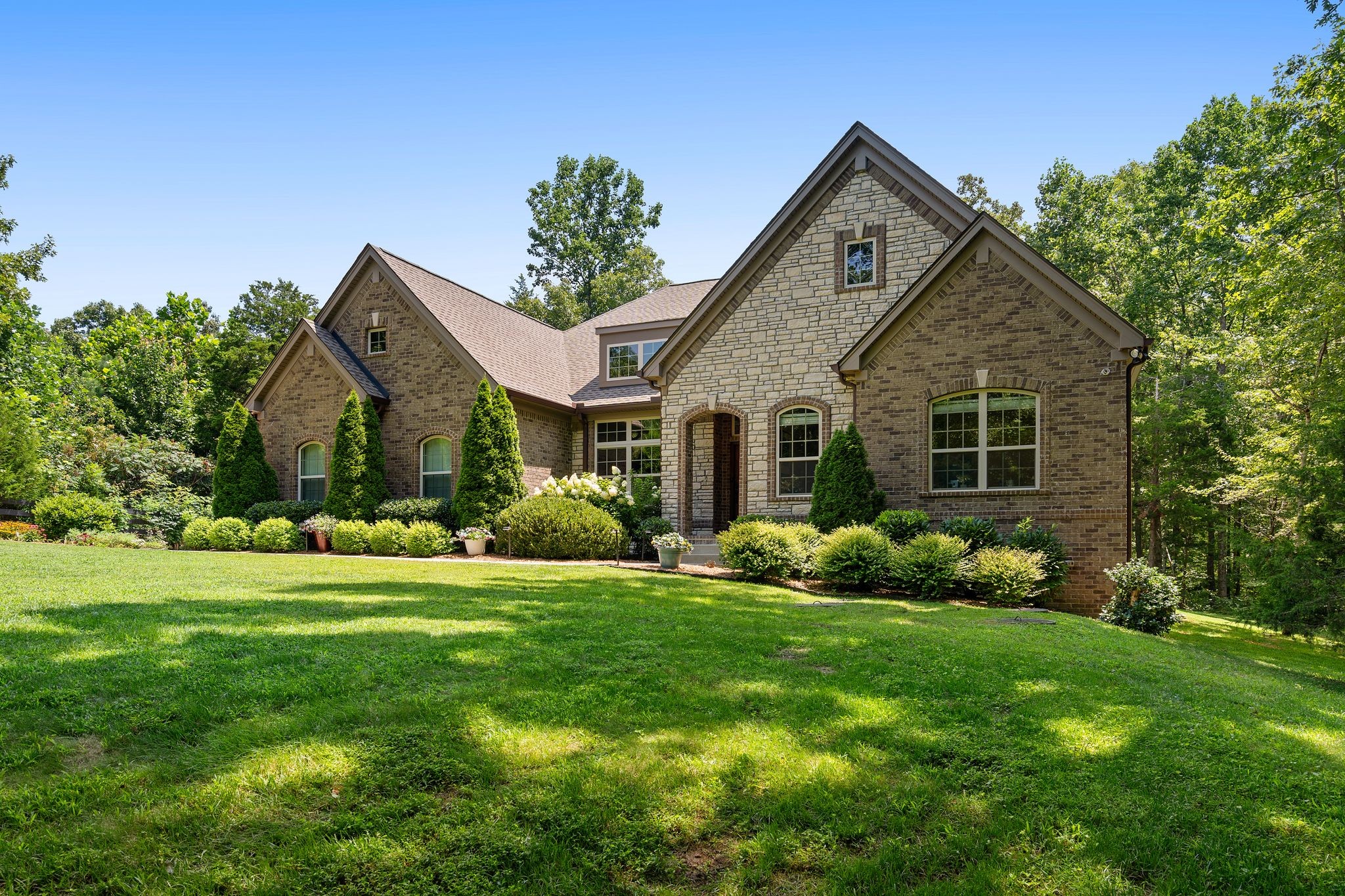 8012 Rose Ridge Pvt Ln, Fairview, TN 37062