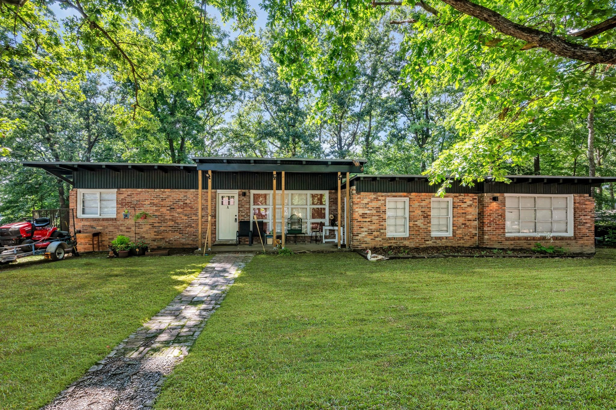102 West Hills Ter, Dickson, TN 37055