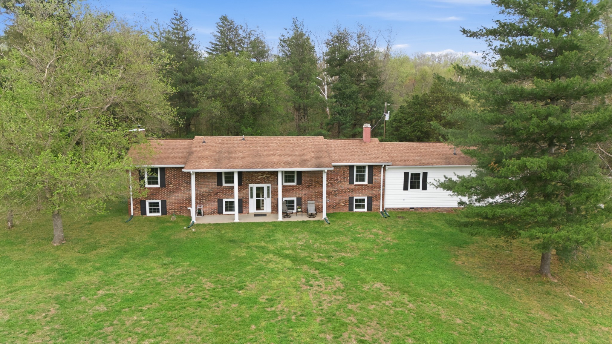293 E Piney Rd, Dickson, TN 37055