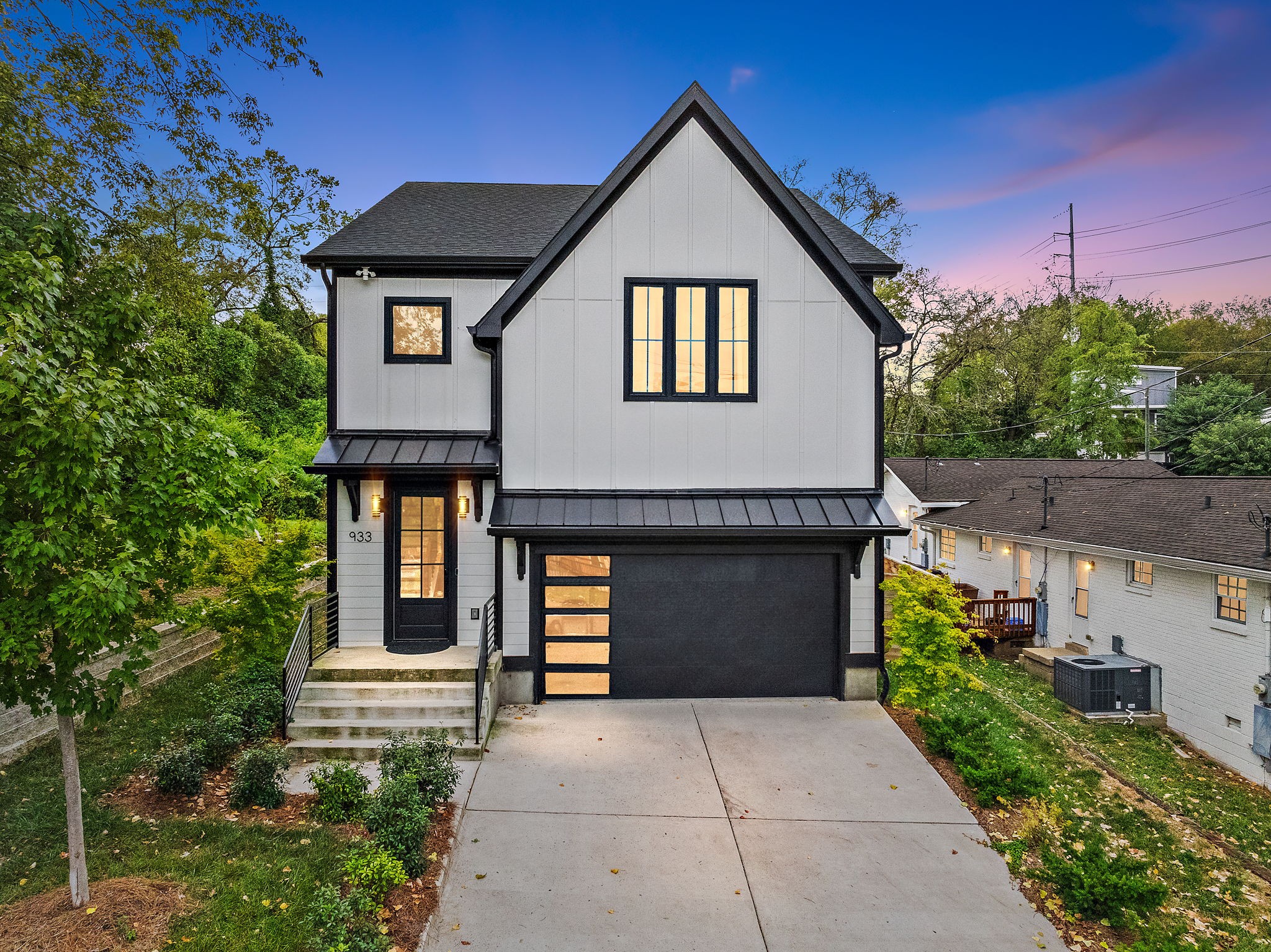933 42nd Ave N, Nashville, TN 37209