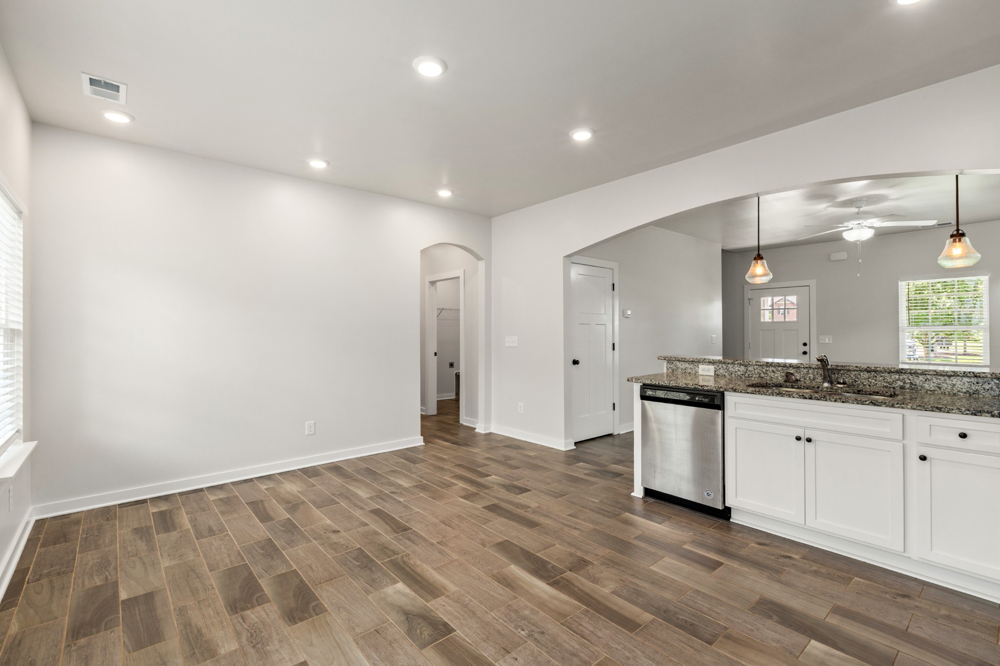 4014 Ella Cook Cir, Murfreesboro, TN 37129