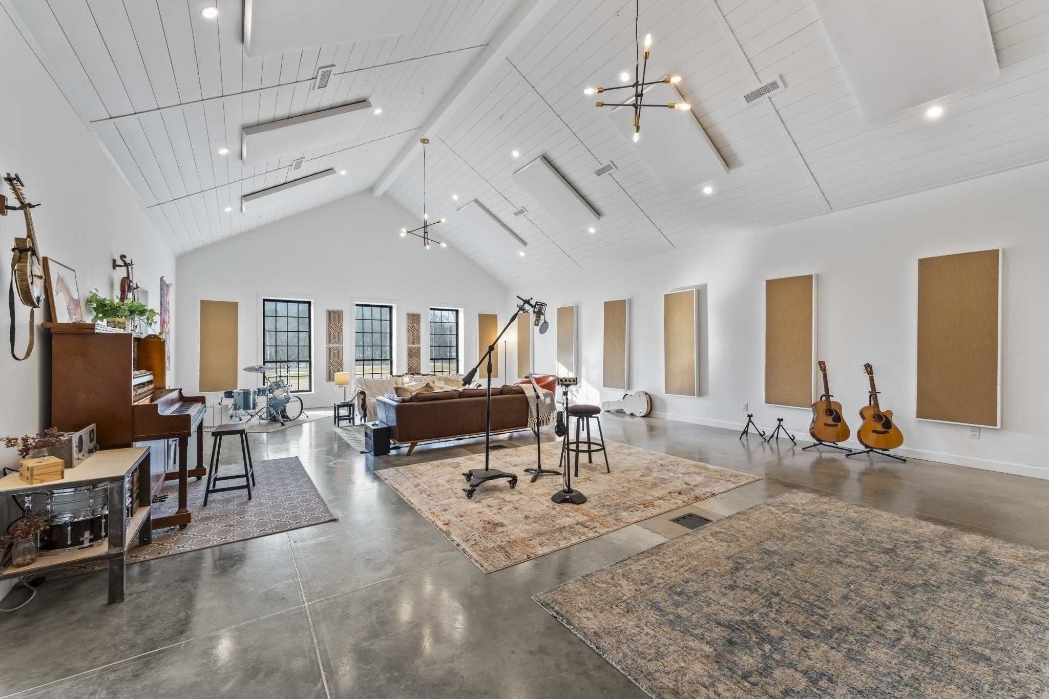 105 Mckinney Rd, Gordonsville, TN 38563