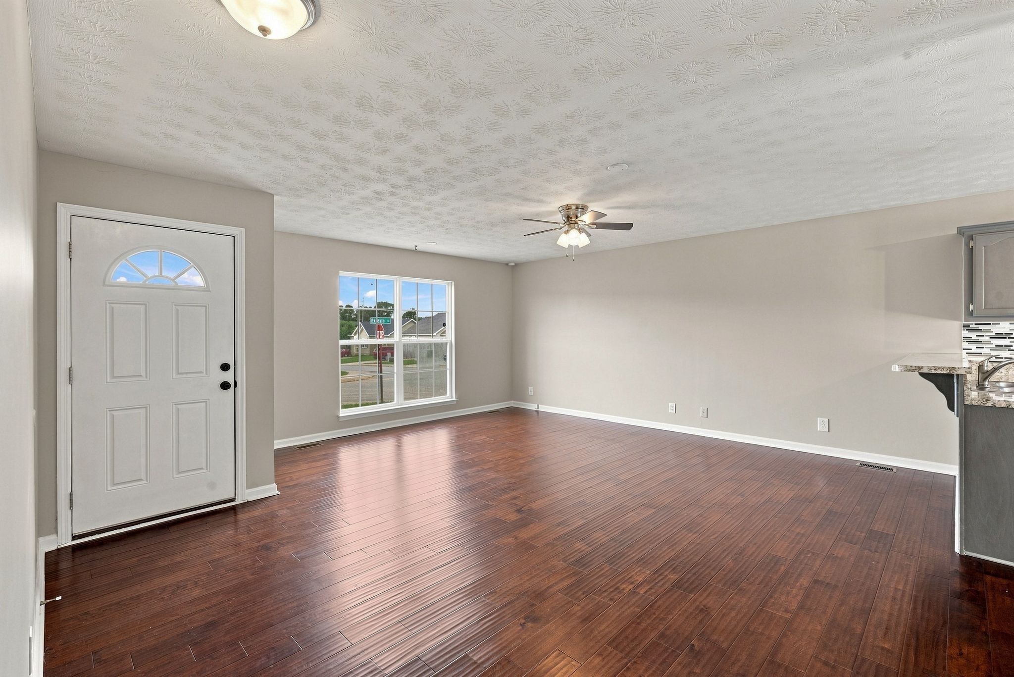 303 Bandera Ln, Springfield, TN 37172