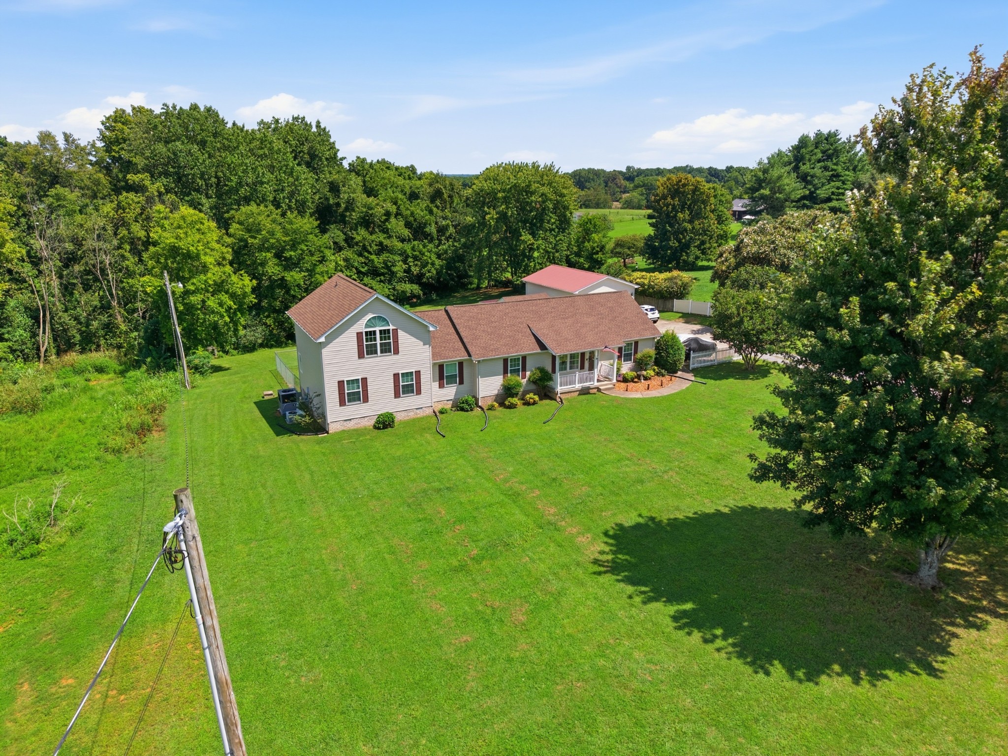 7464 Hoods Branch Rd, Springfield, TN 37172