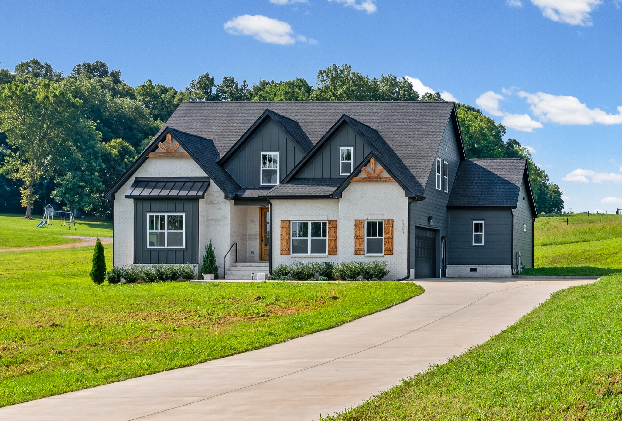 4247 Turnersville Rd, Cedar Hill, TN 37032