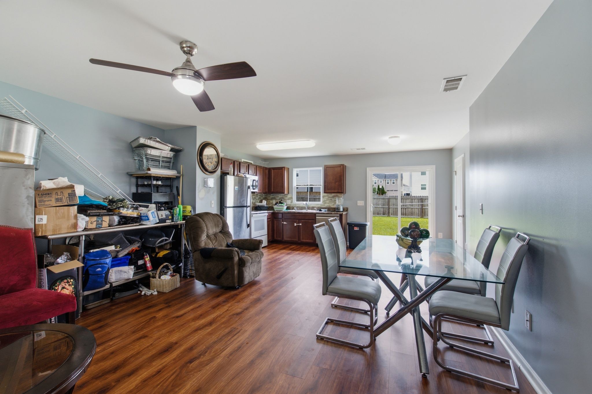 265 Hollandale Rd E, La Vergne, TN 37086