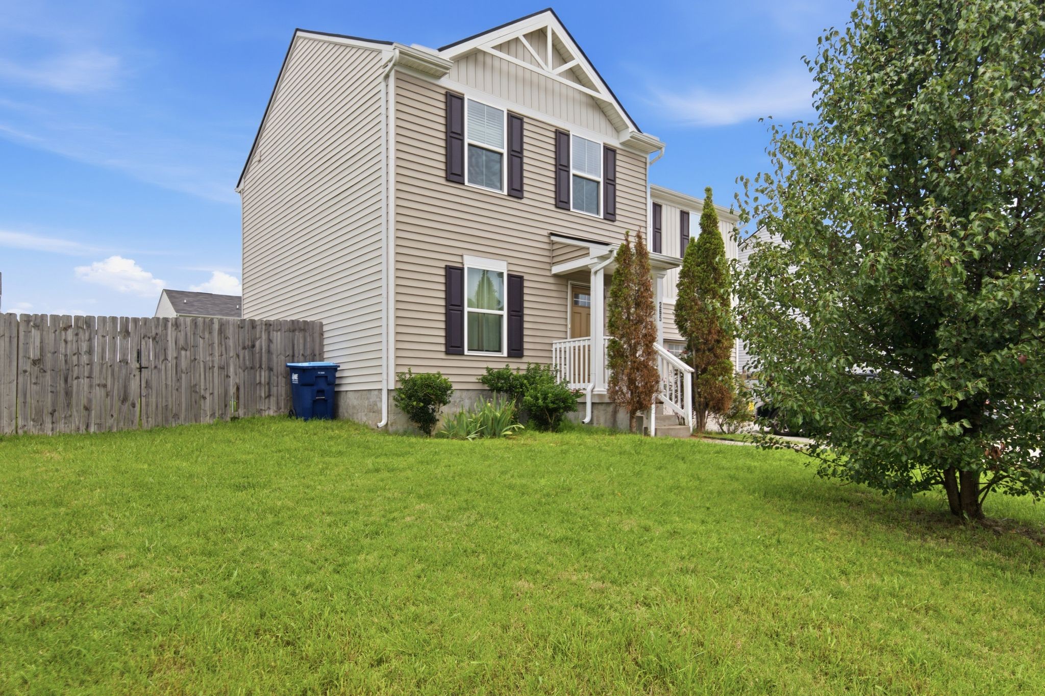 265 Hollandale Rd E, La Vergne, TN 37086