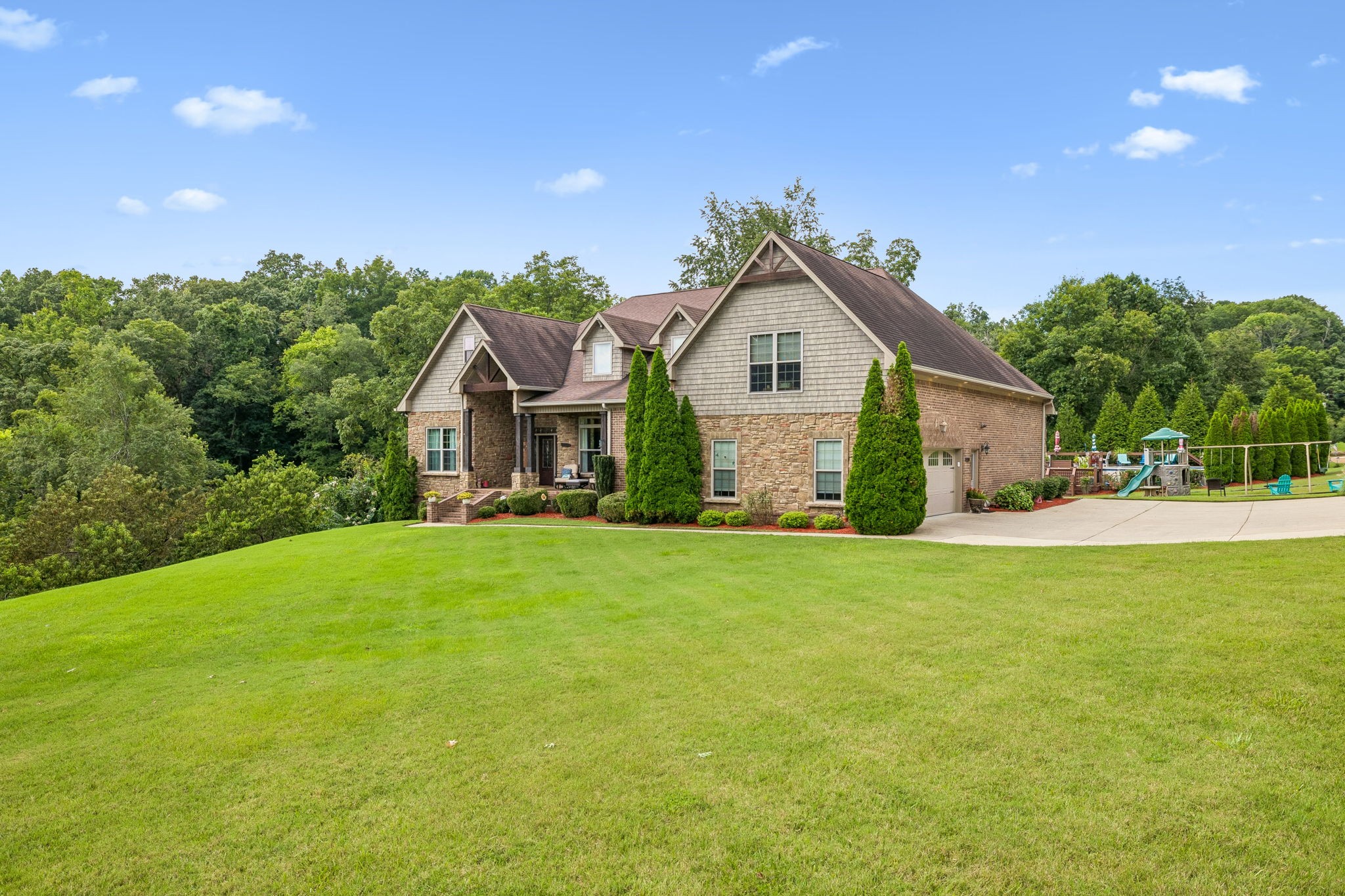 2315 New Hope Rd, Hendersonville, TN 37075