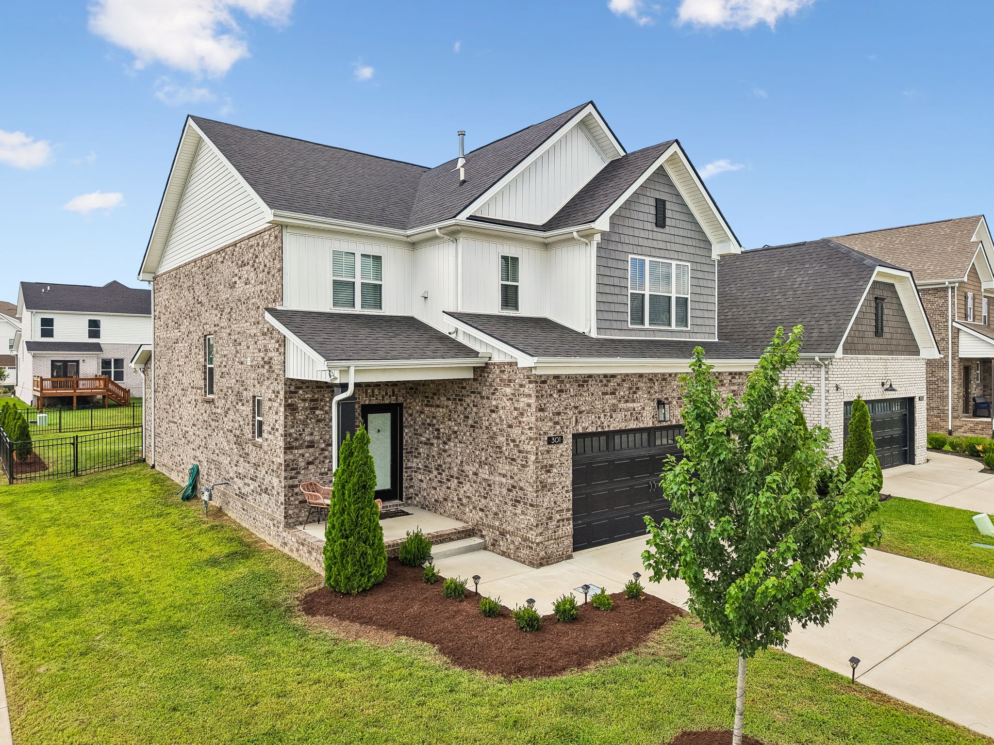 301 Booker Dr, Gallatin, TN 37066