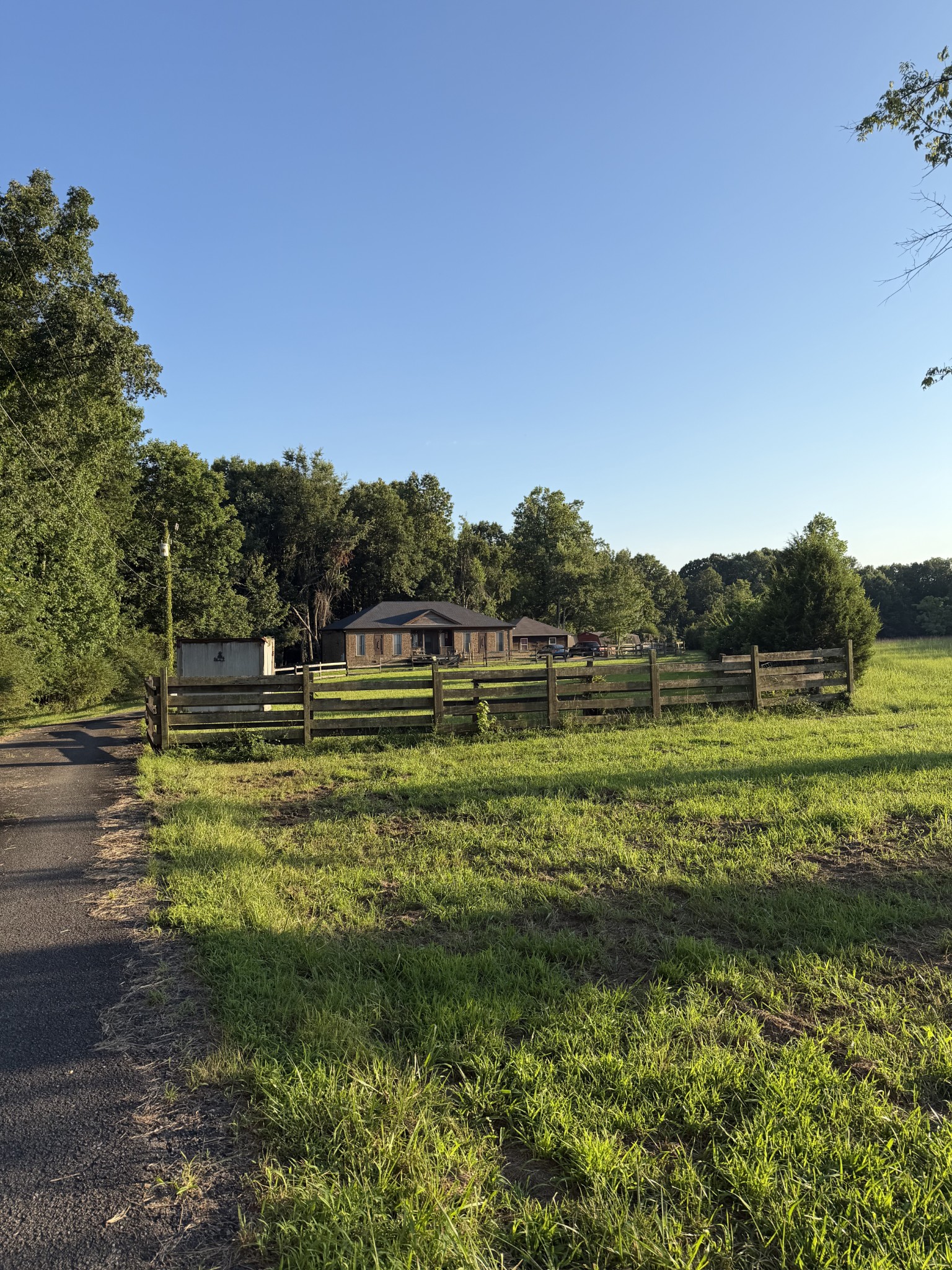 7541 Greer Rd, Goodlettsville, TN 37072