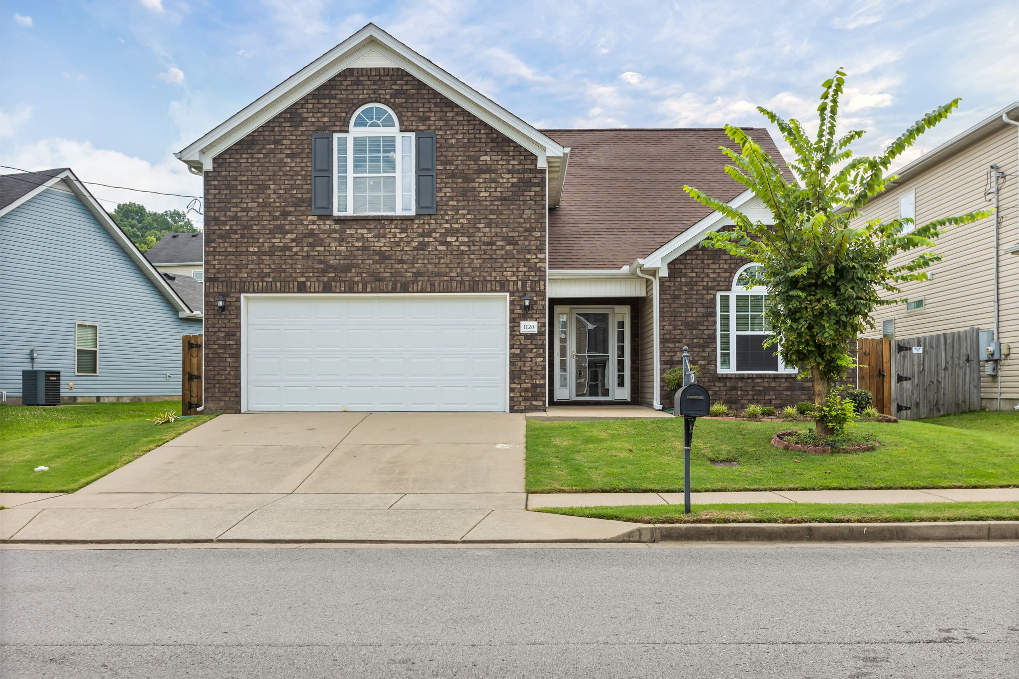 1120 Silvermoon Dr, Antioch, TN 37013