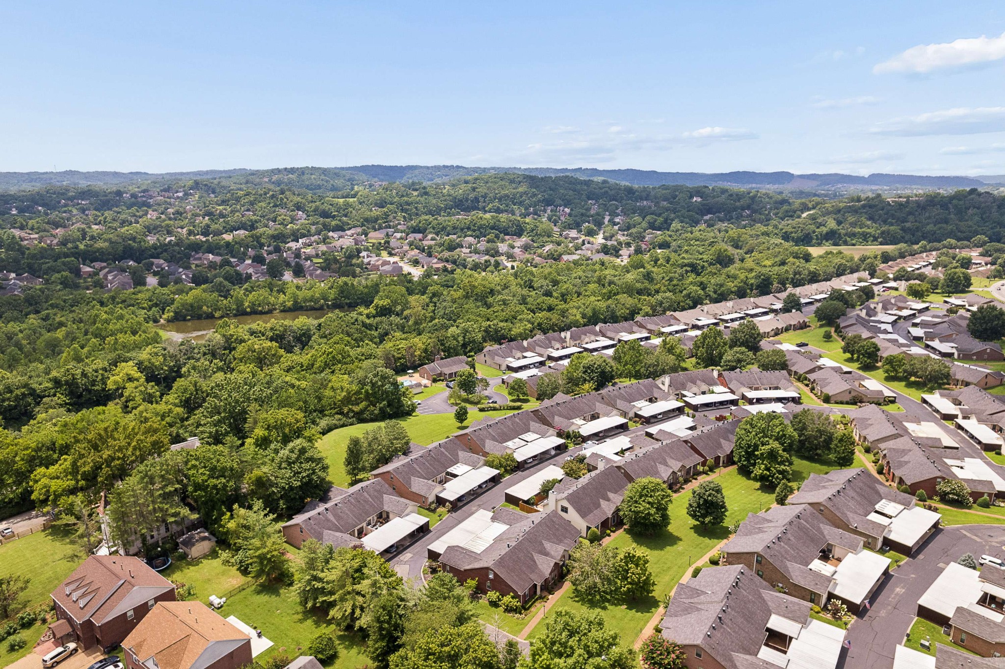 9220 Sawyer Brown Rd, Nashville, TN 37221