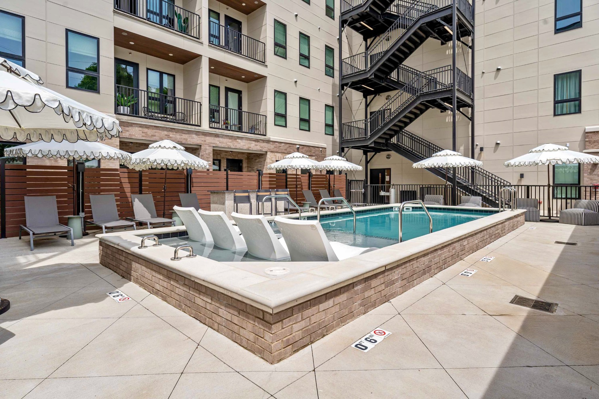 1014 16th Ave S #202, Nashville, TN 37212