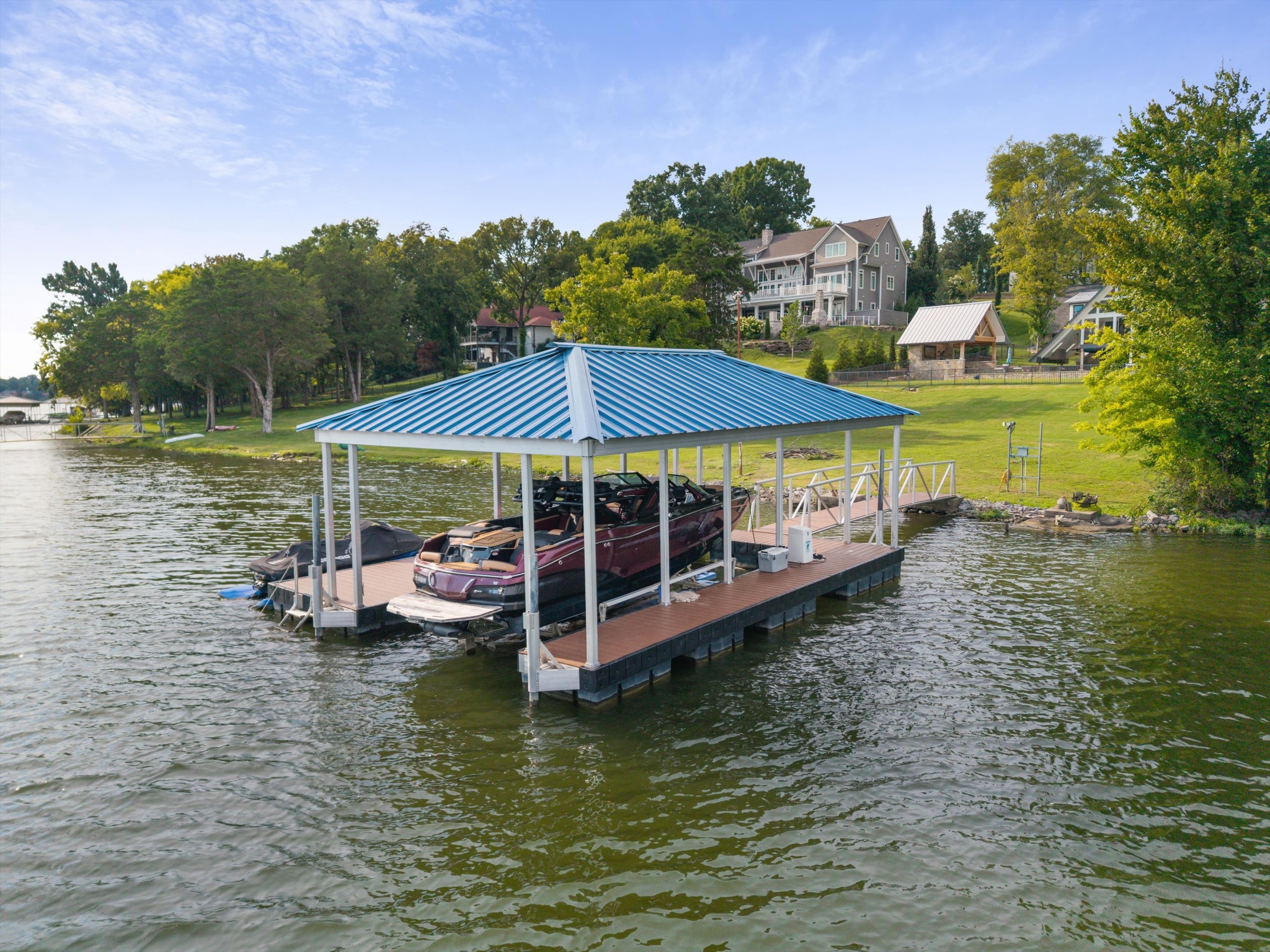 311 Harbor Dr, Old Hickory, TN 37138