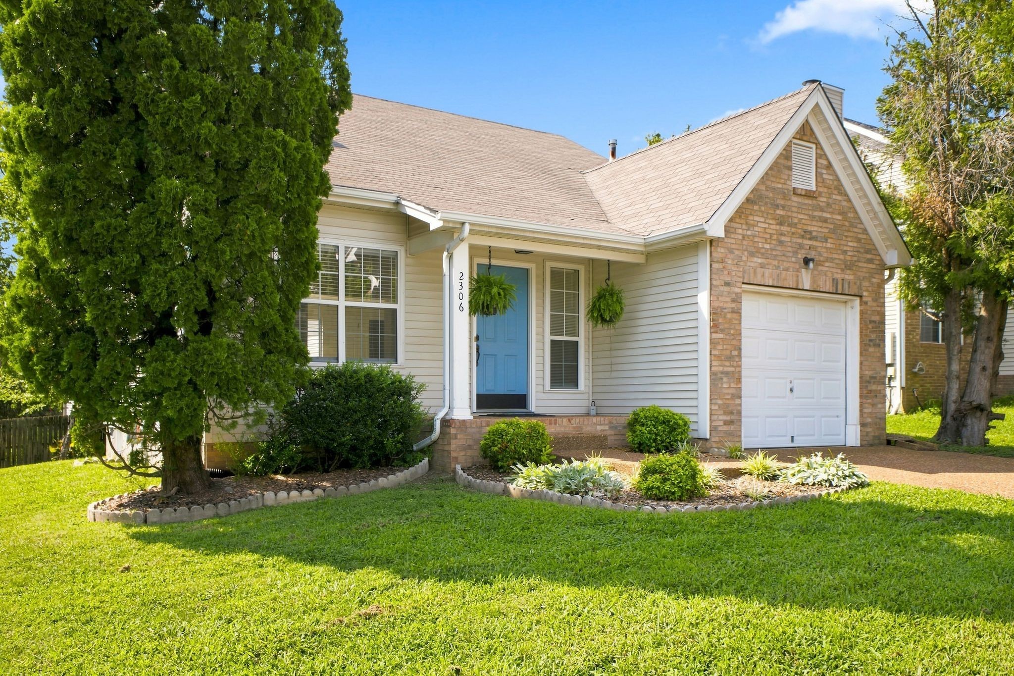 2306 Surrey Ln, Franklin, TN 37067
