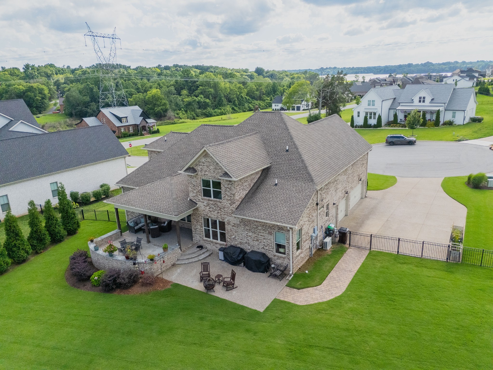 302 Kelsey Grace Pl, Mount Juliet, TN 37122