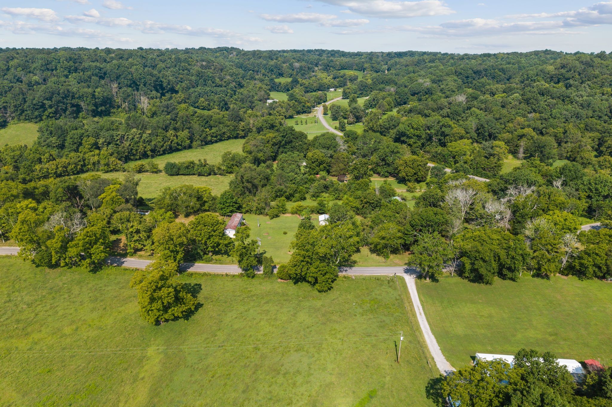 4715 Leipers Creek Rd, Williamsport, TN 38487