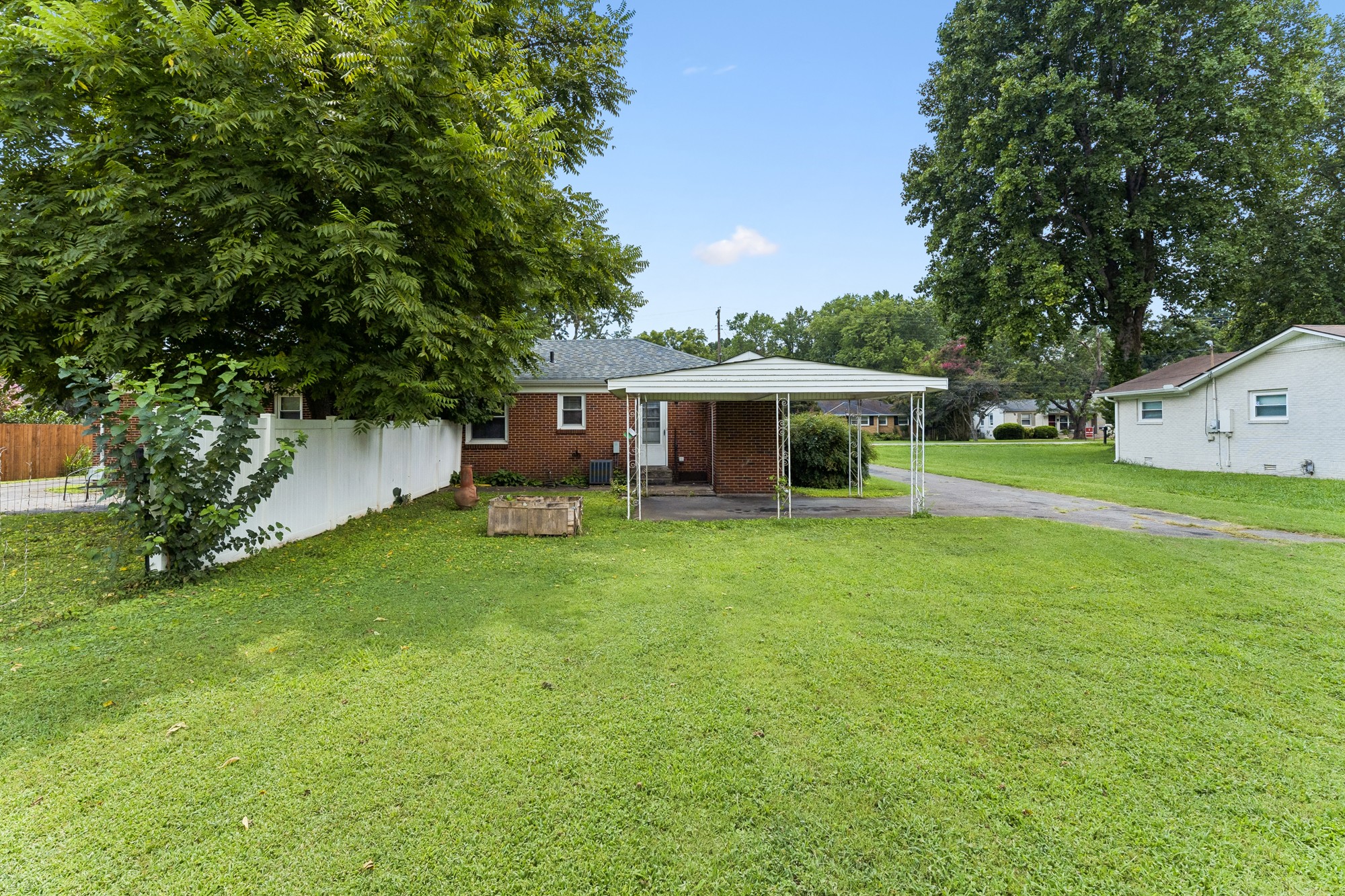 910 W Clark Blvd, Murfreesboro, TN 37129