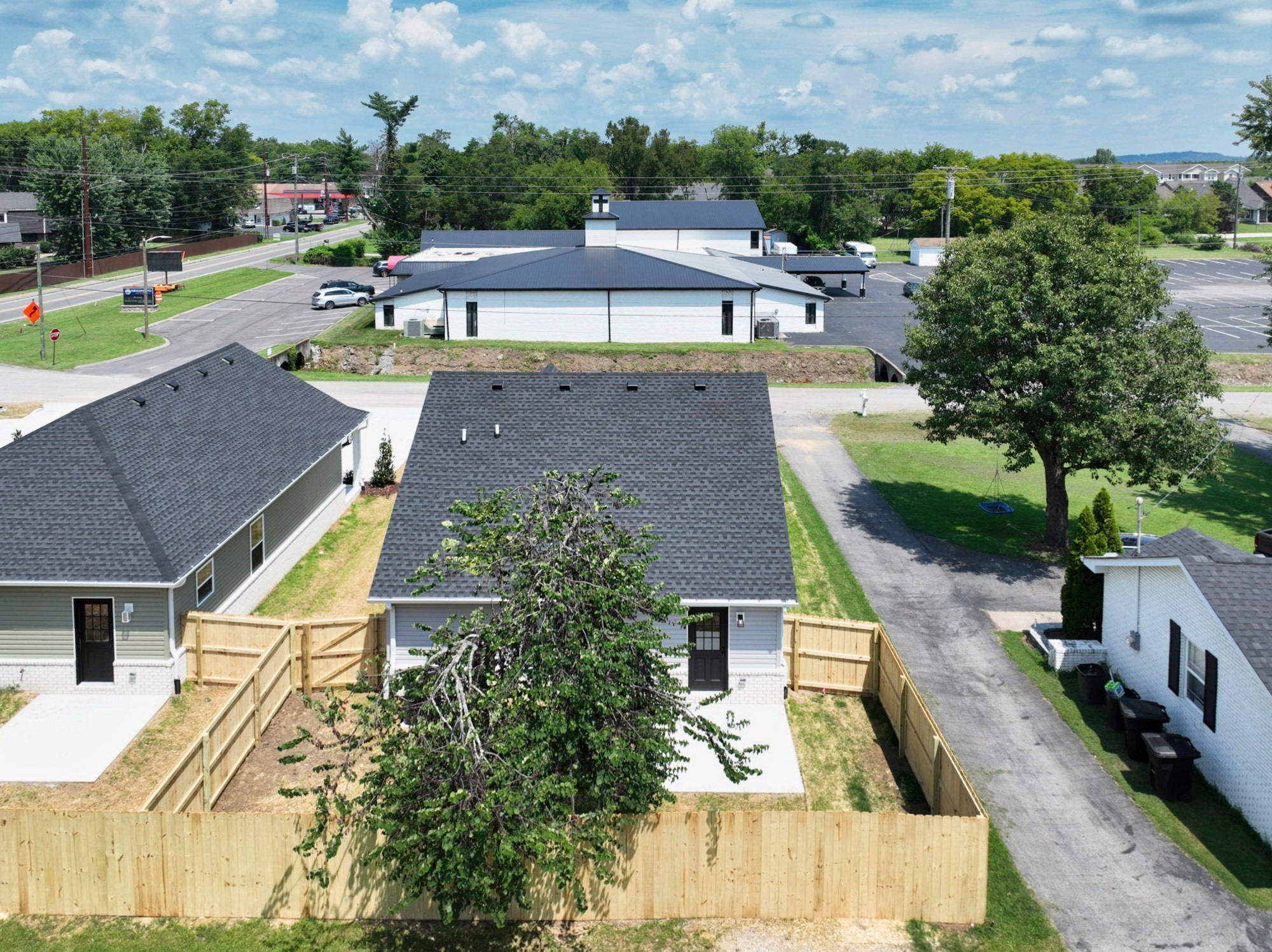 98 Donna Dr, Hendersonville, TN 37075
